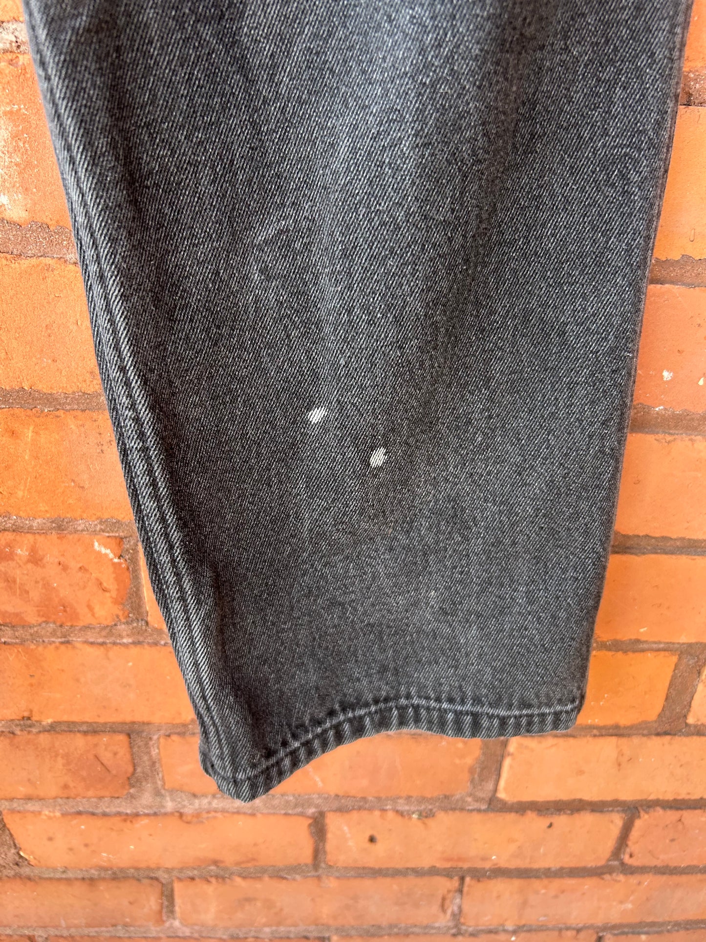 90’s Vintage Faded Black Classic Straight Leg Jeans / 40 Waist