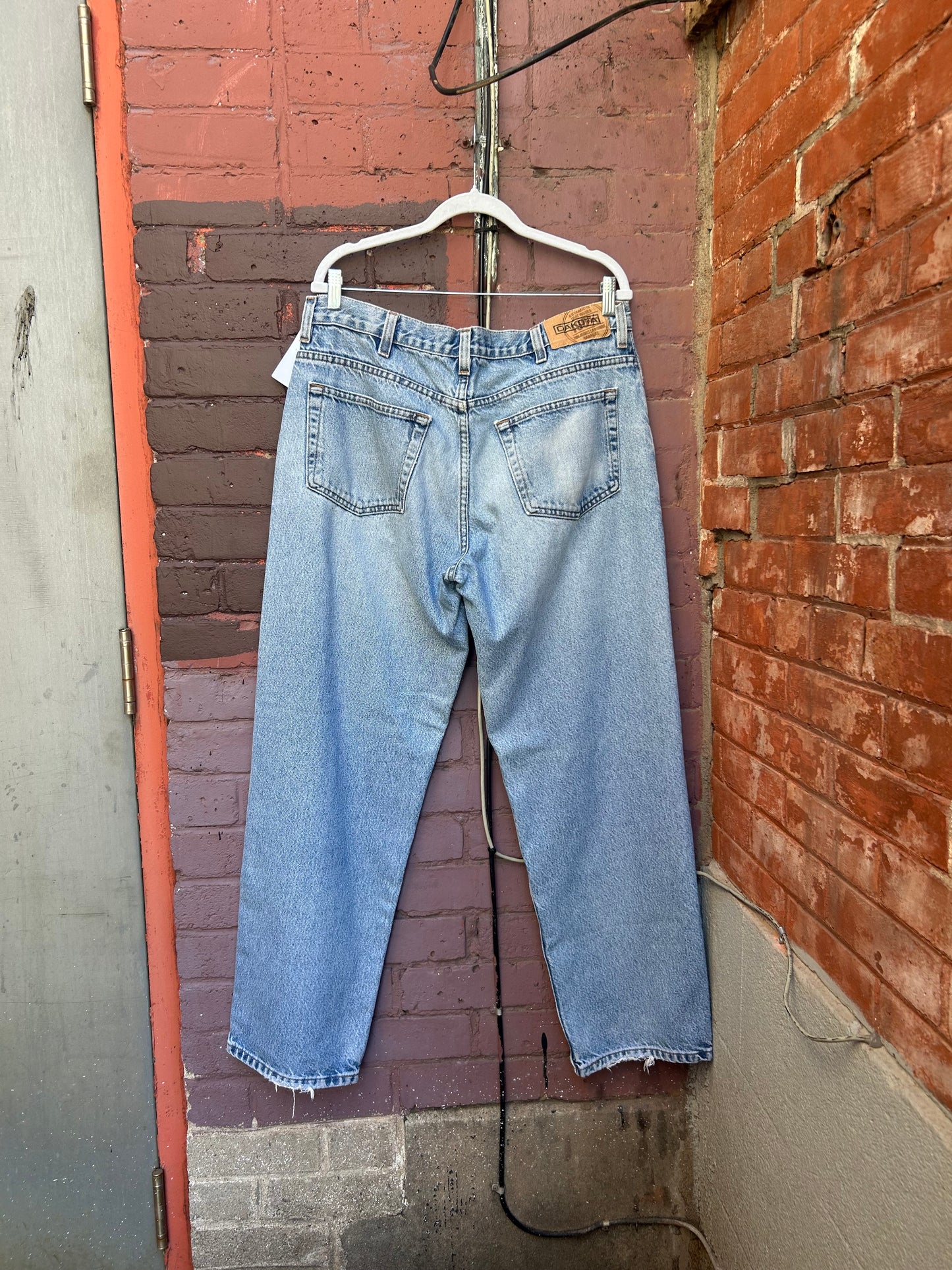 90's Vintage Light Wash Distressed Baggy Jeans / 38 Waist