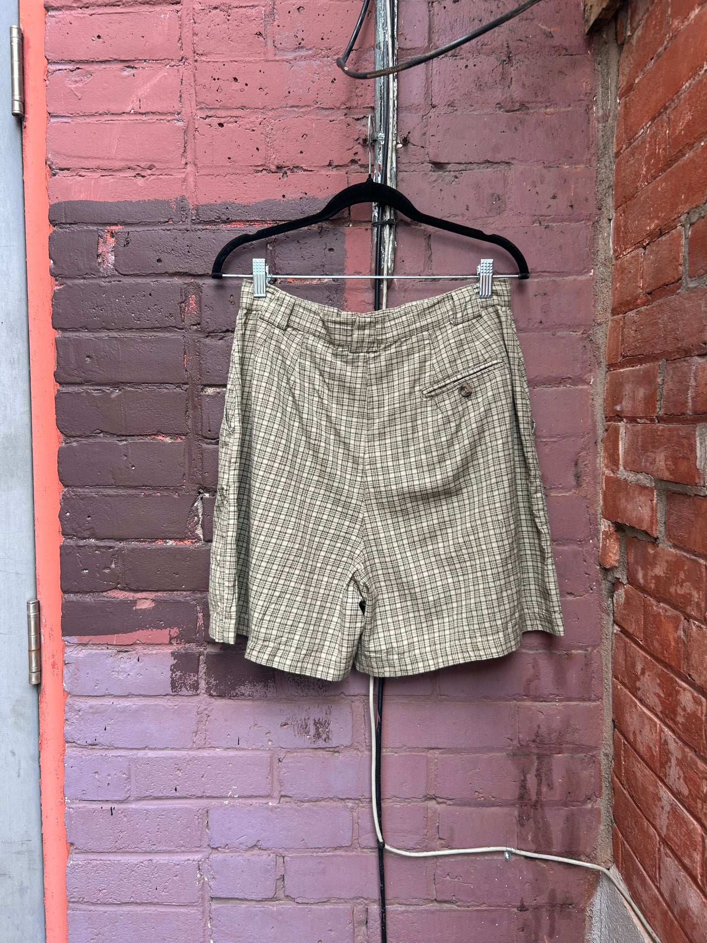 90's Vintage Green Plaid Cotton Shorts / 31 Waist