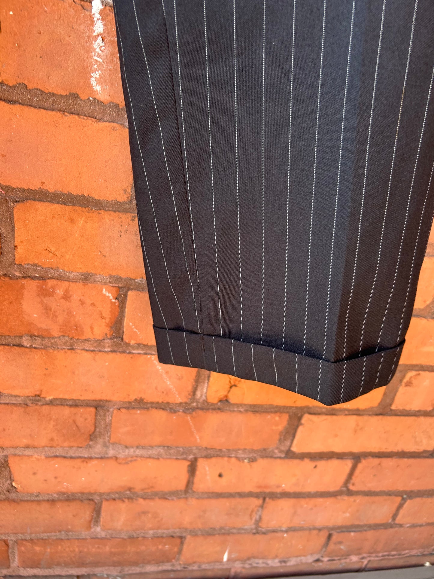 90’s Vintage Black & White Pinstripe Trousers / 32 Waist