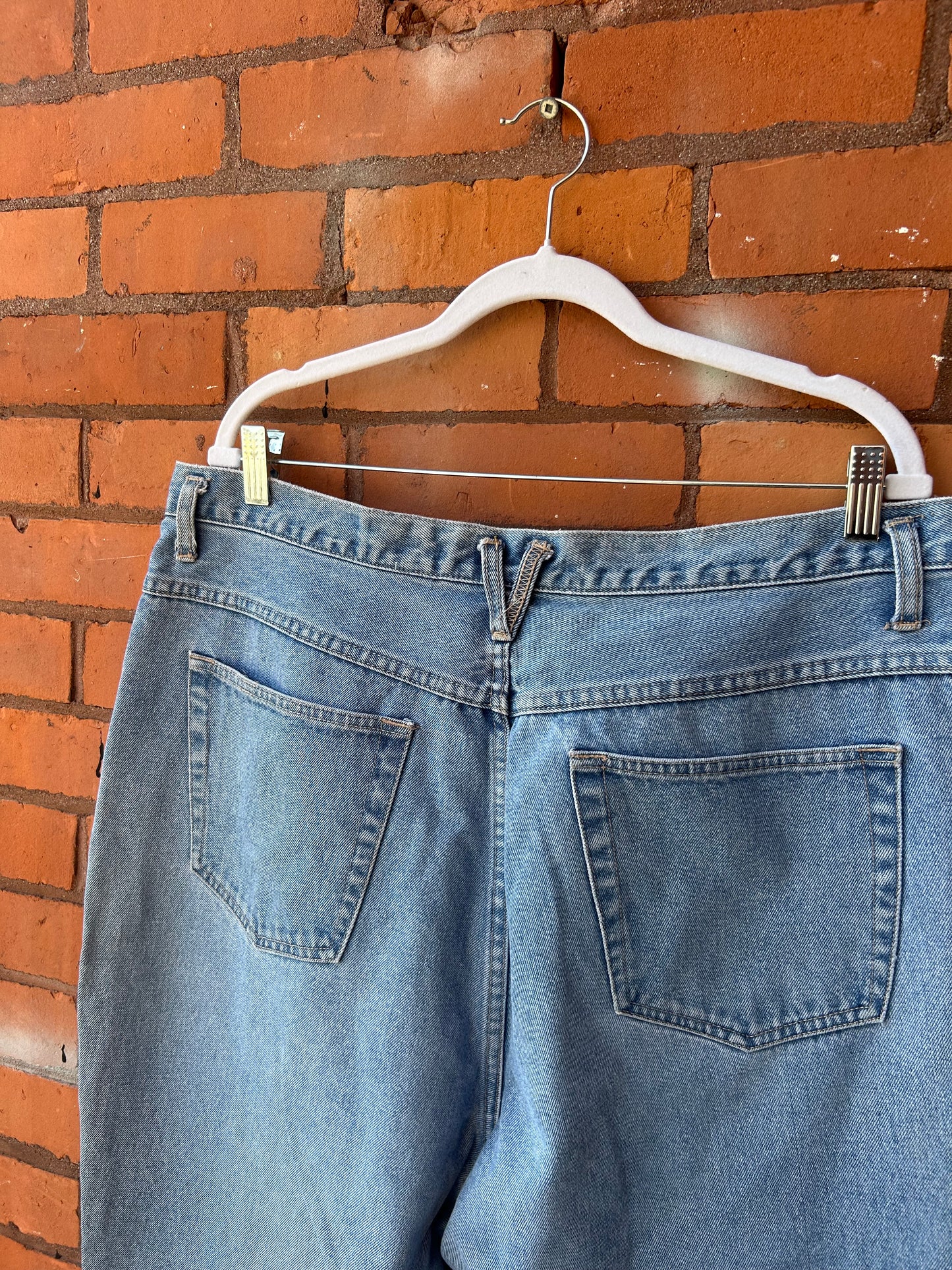 90’s Vintage Light Wash High Waist Jeans / 38 Waist