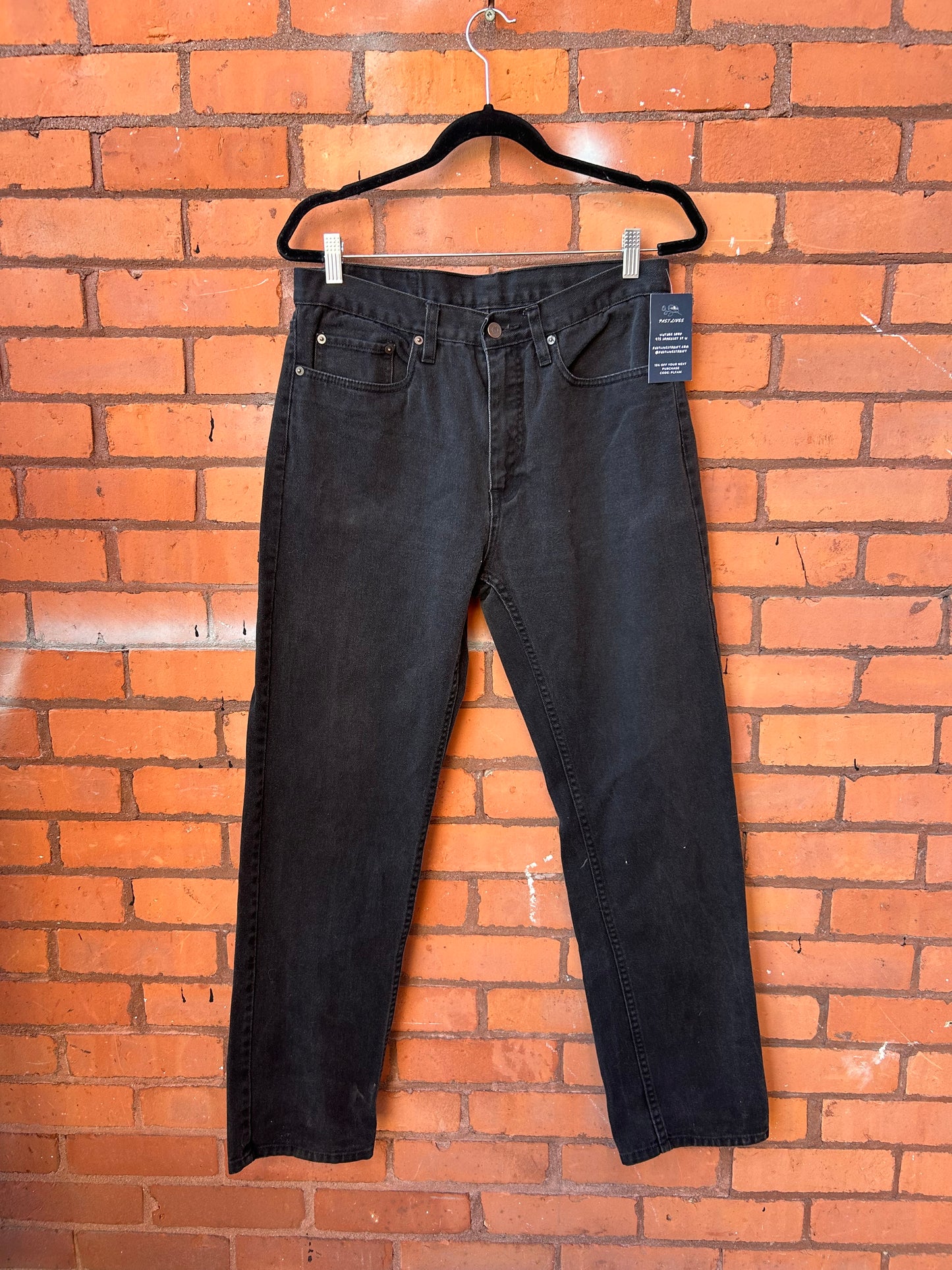 90’s Vintage Black Straight Leg Jeans / 33 Waist