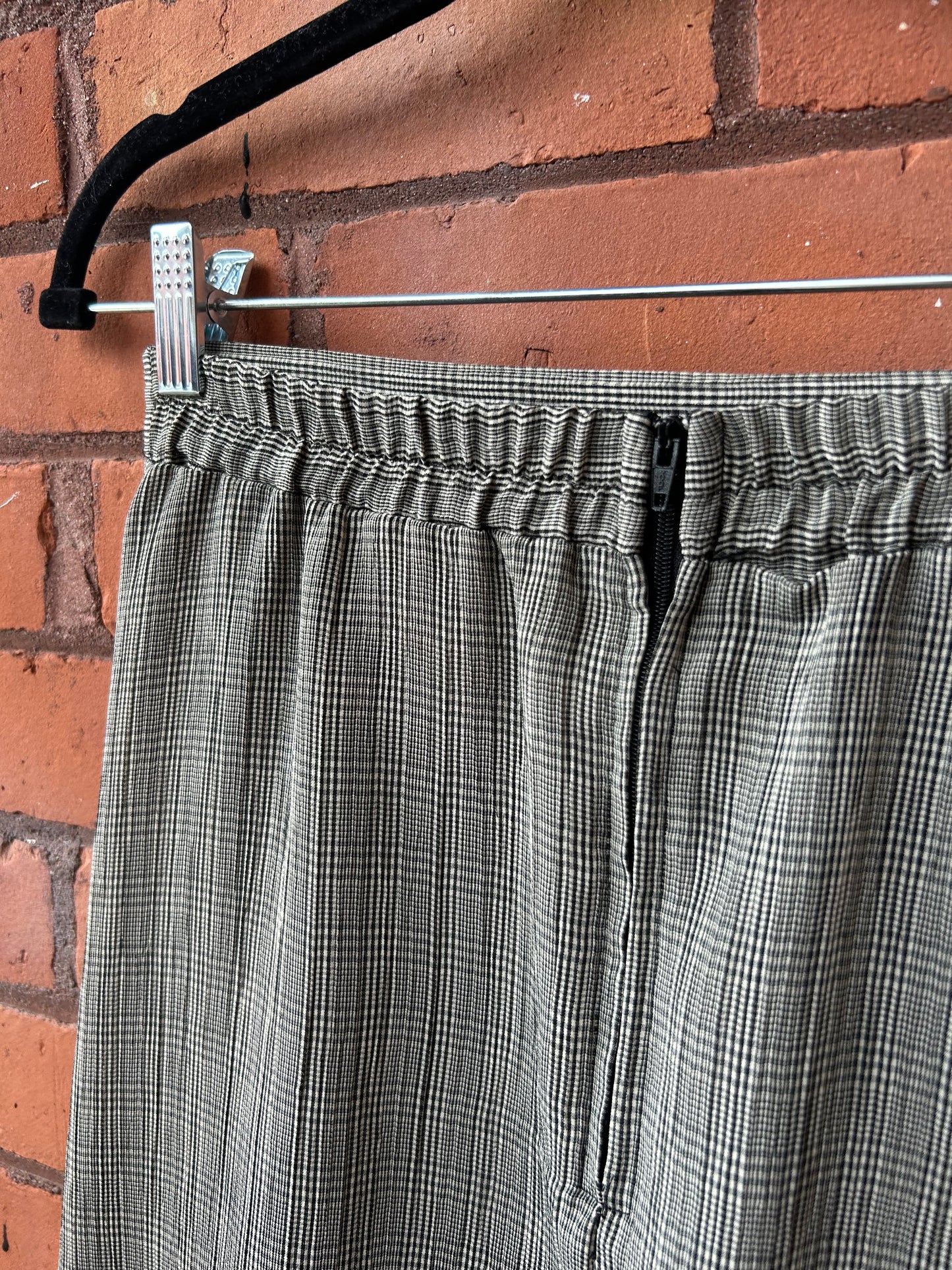 90’s Vintage Black & White Plaid A-Line Skirt / 28-30 Waist
