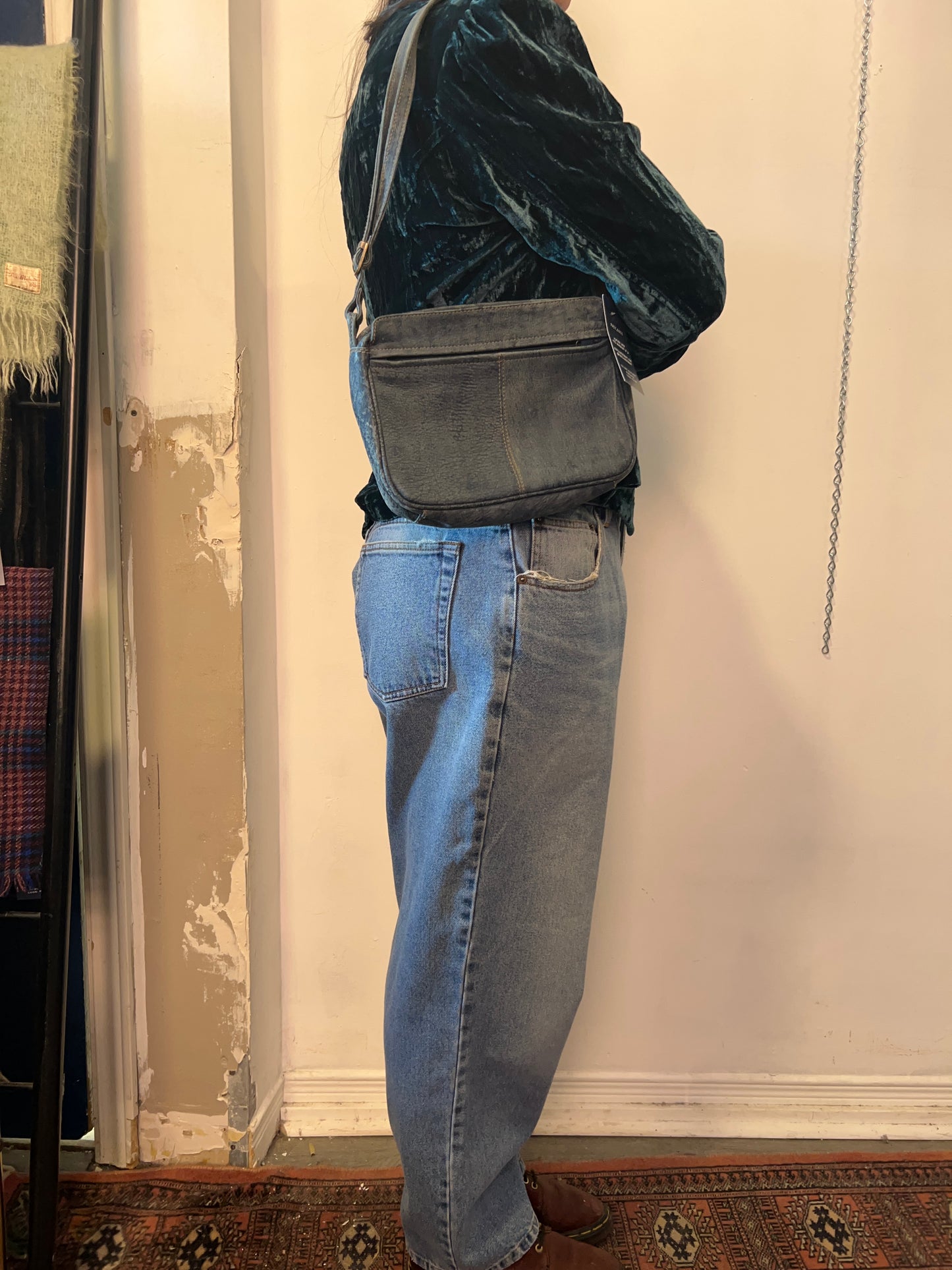 90’s Vintage Blue Leather Crossbody/Shoulder Purse