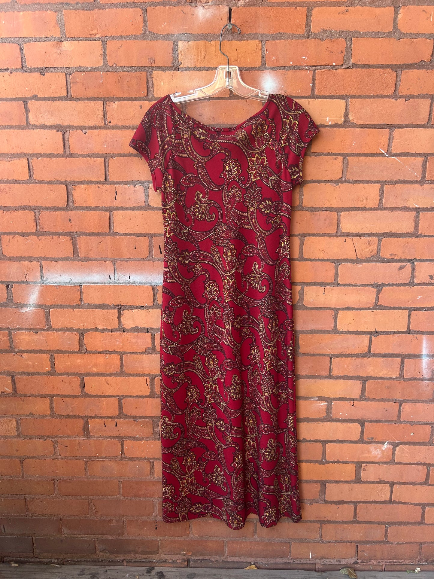 90’s Vintage Red Paisley T-shirt Midi Dress / Size 6-8