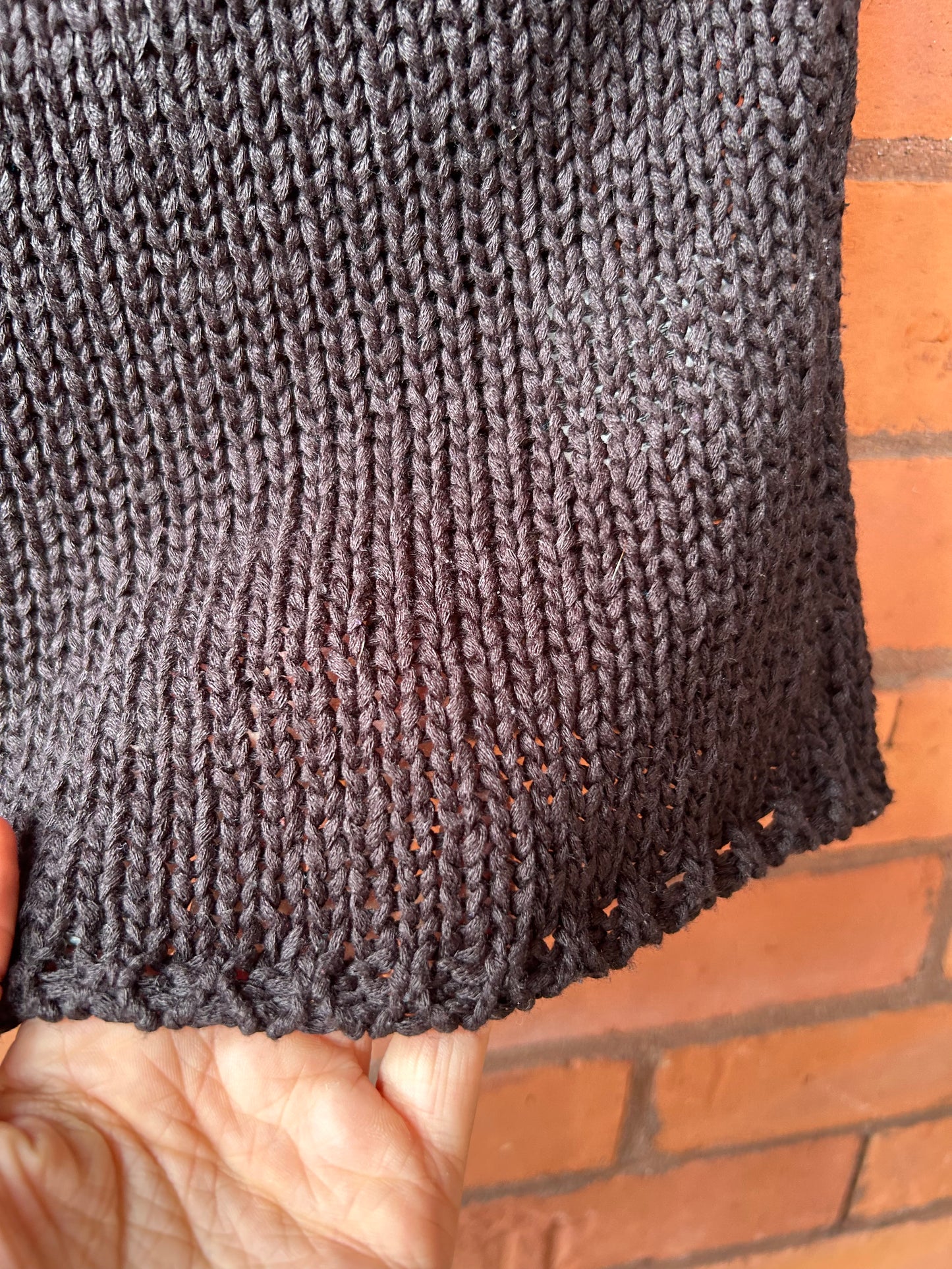 90’s Vintage Black Loose Knit Keyhole Tee / Size M