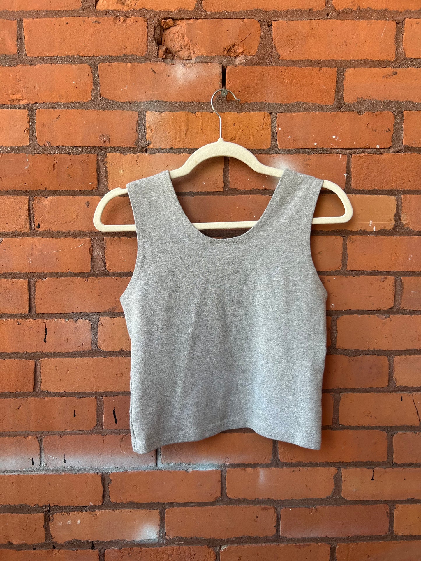 90’s Vintage Grey Scoop Neck Tank Top / Size M