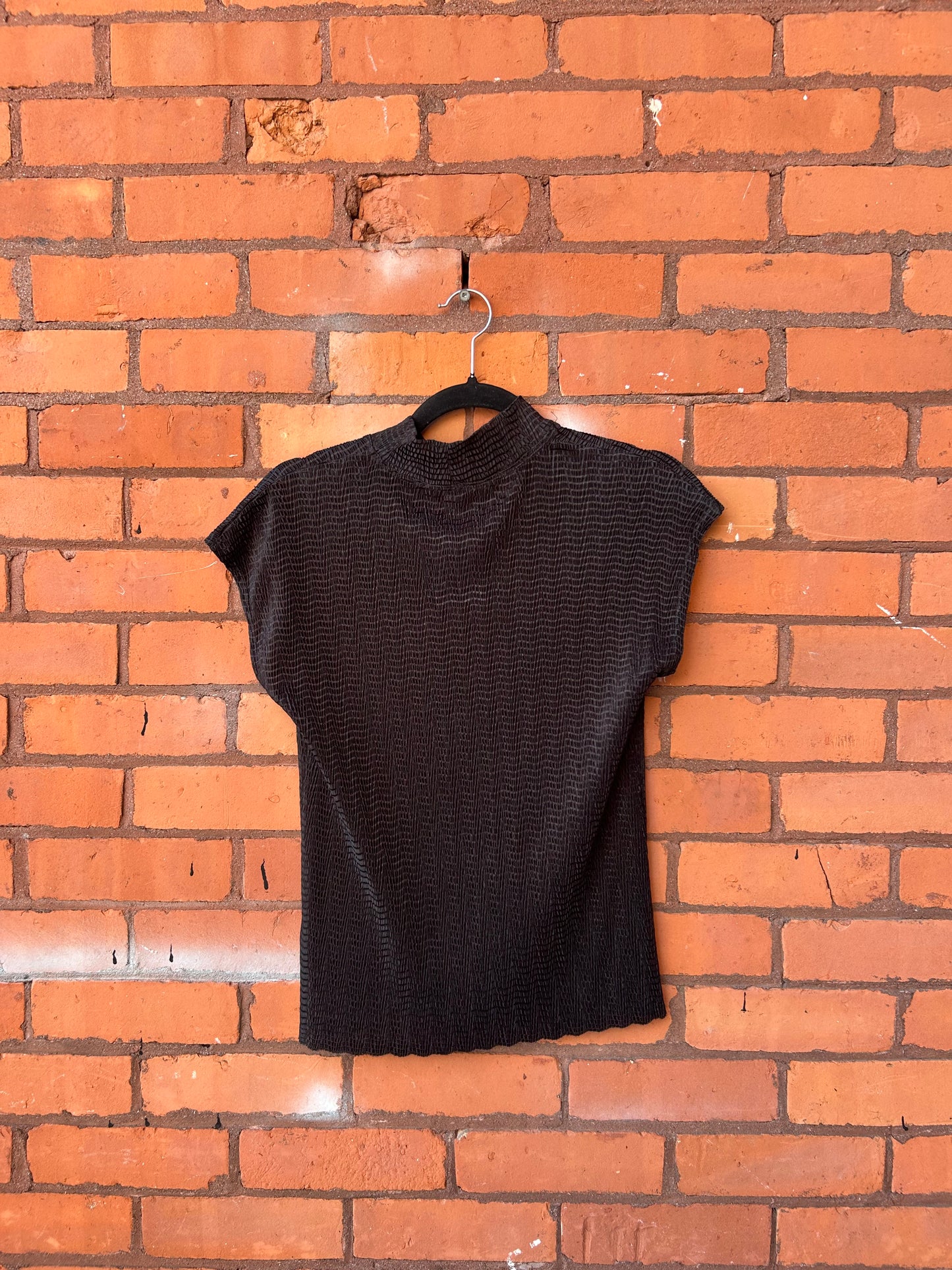 90’s Vintage Satin Textured Mockneck Tank Top / Size M