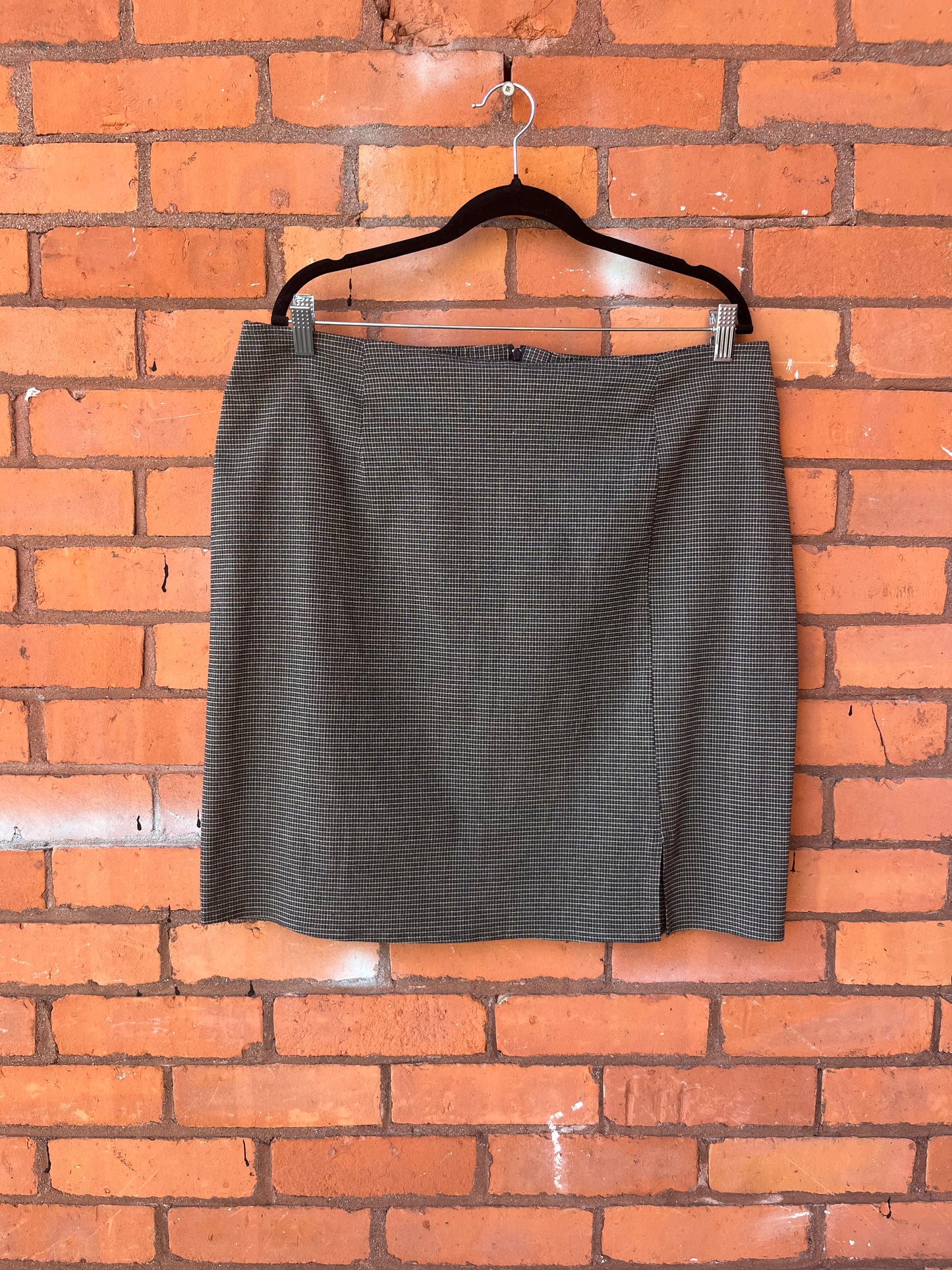 90’s Vintage Grey Plaid Mini Skirt / 38 Waist
