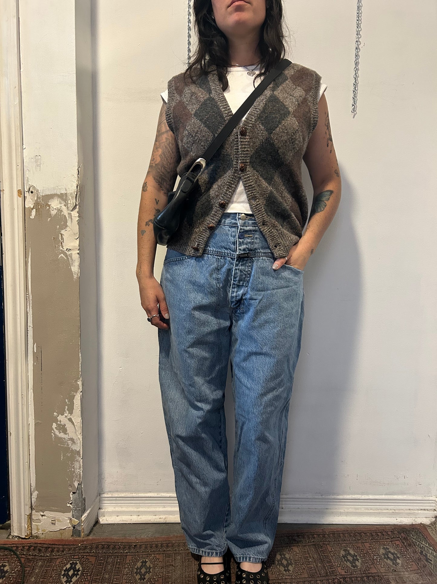 90’s Vintage Taupe Argyle Wool Sweater Vest / Size M