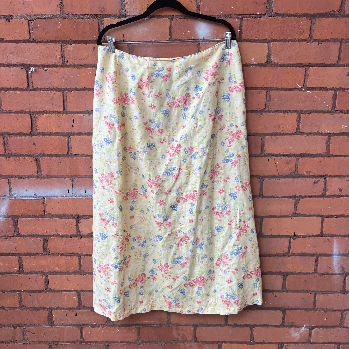 90’s Vintage Yellow Dainty Floral Linen Maxi Skirt / 34 Waist