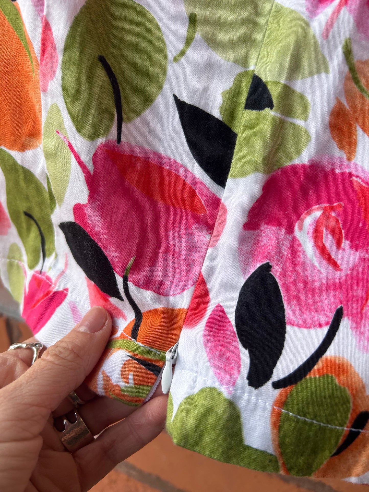 90’s Vintage Bright Floral Structured Crop Tank Top / Size M