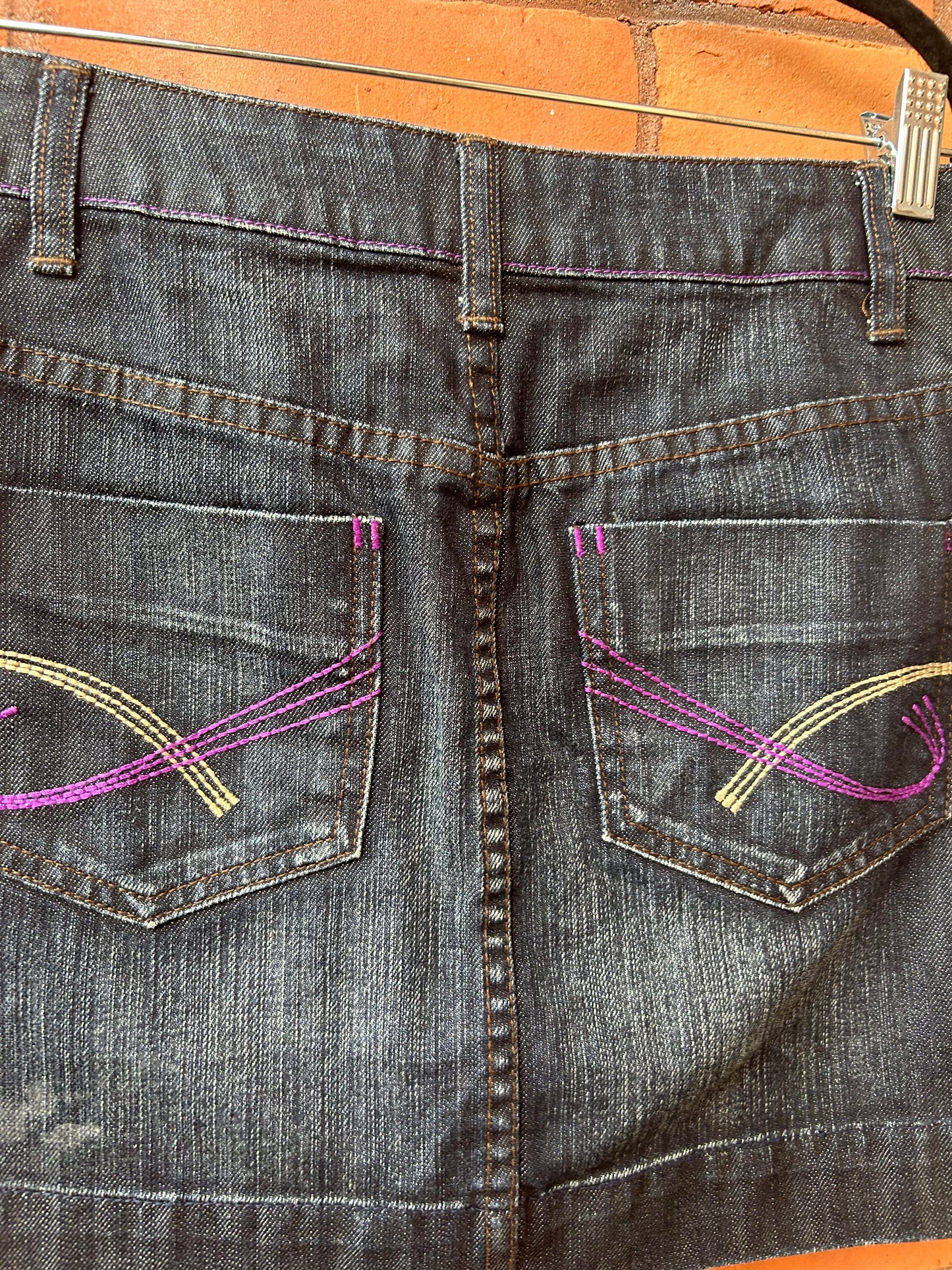 Y2K Vintage Dark Denim Mini Skirt / 30 Waist