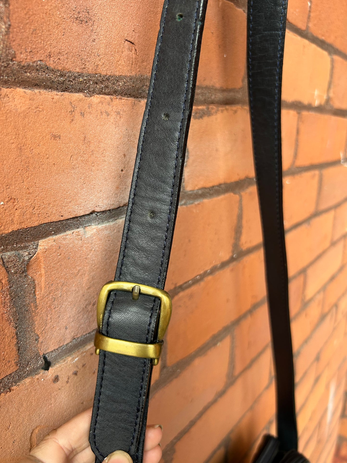 90’s Vintage Black Leather Crossbody Purse