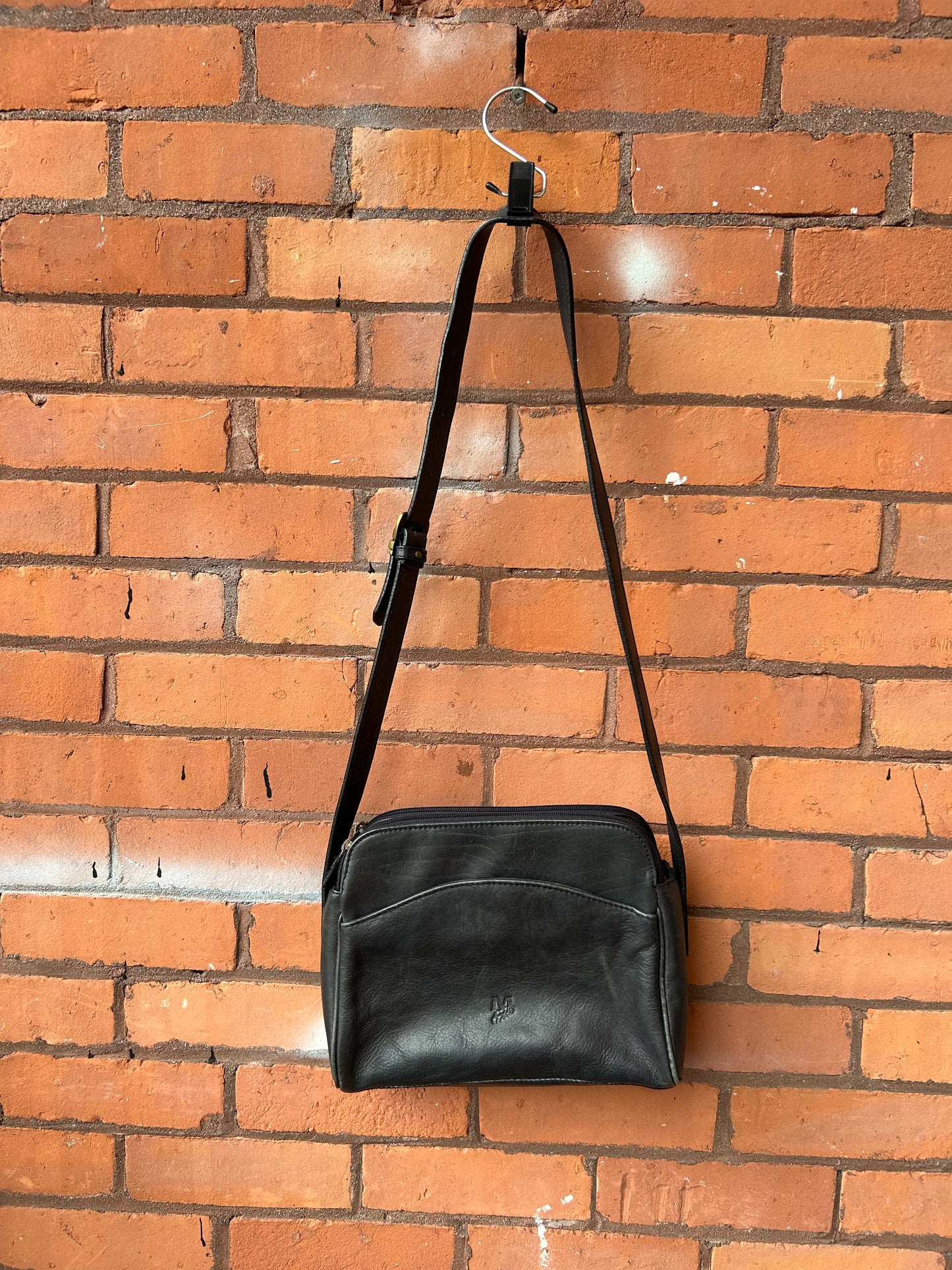 90’s Vintage Black Leather Crossbody Purse