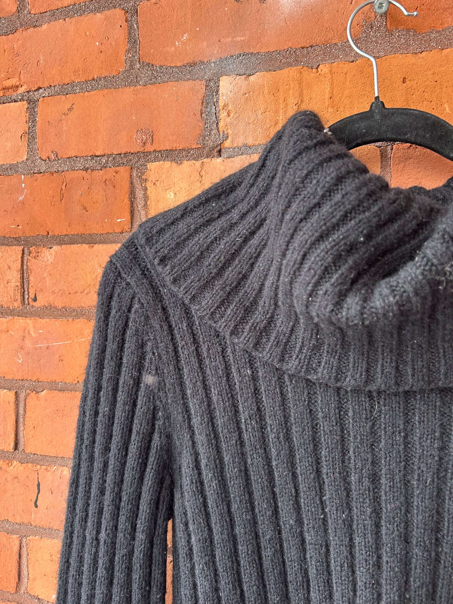 90’s Vintage Black Wool Blend Slouchy Turtleneck Knit Sweater / Size M