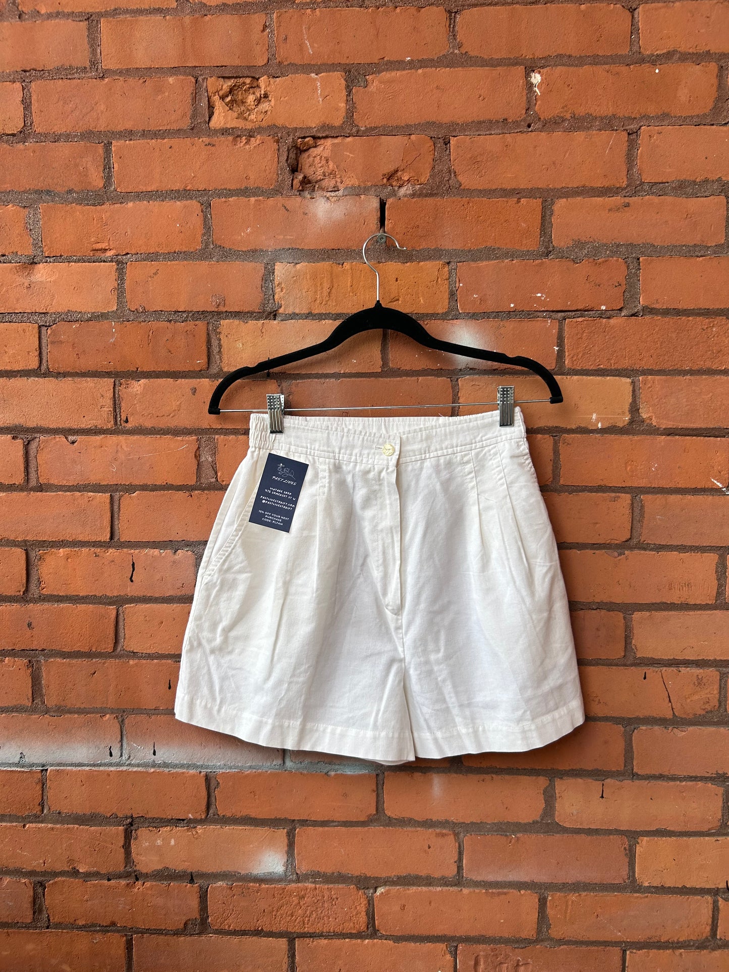 90’s Vintage White Cotton High Waist Shorts / 26 - 28 Waist
