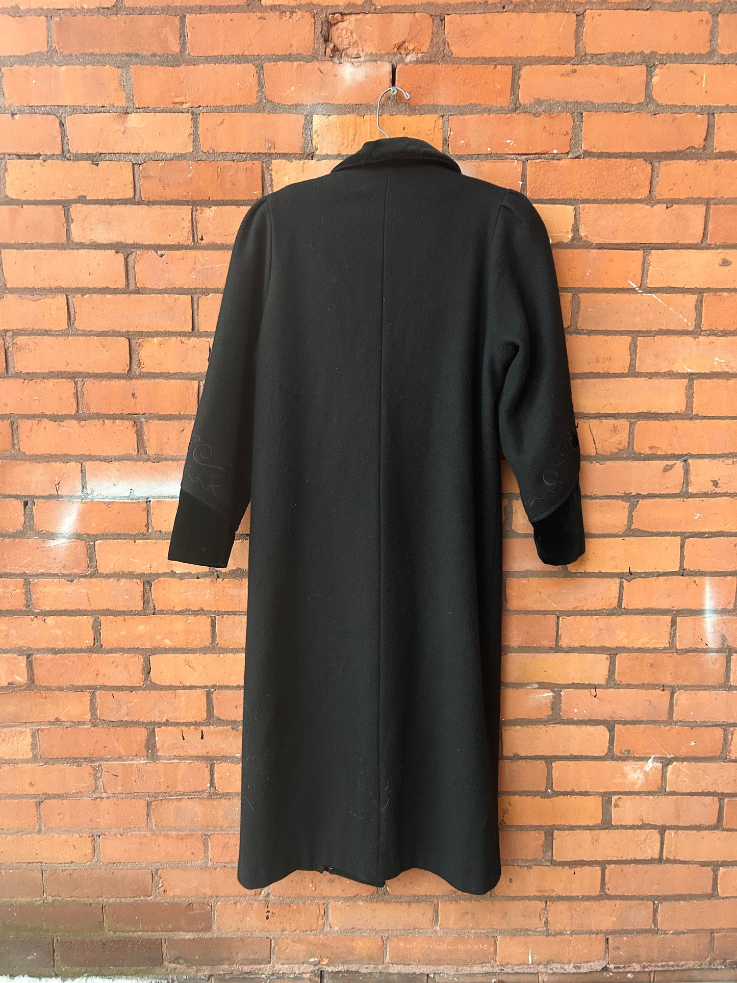 90’s Vintage Black Wool Floral Embroidered Maxi Top Coat / Size S-M