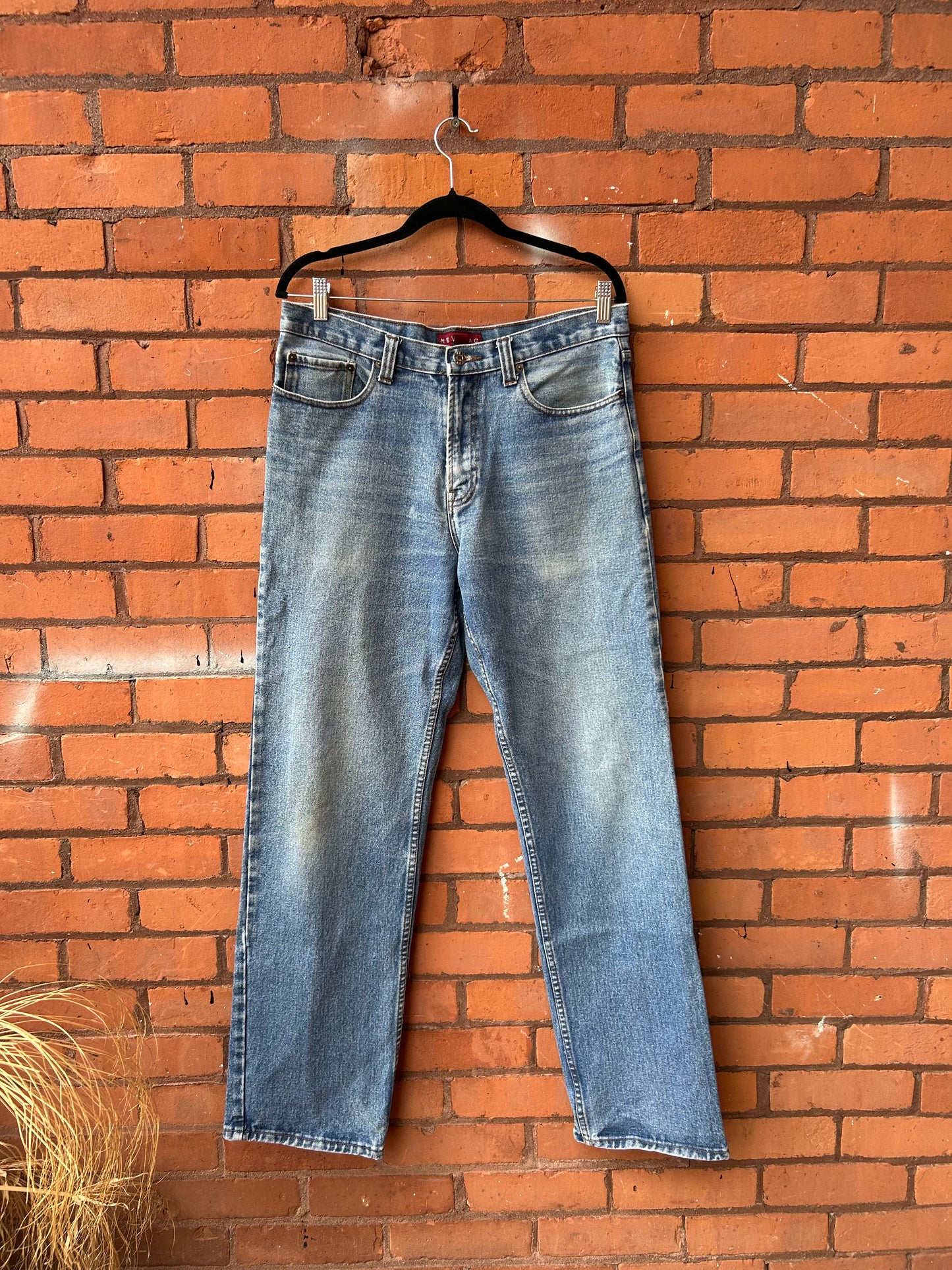 90’s Vintage Faded Blue Straight Leg Long Jeans / 34 Waist