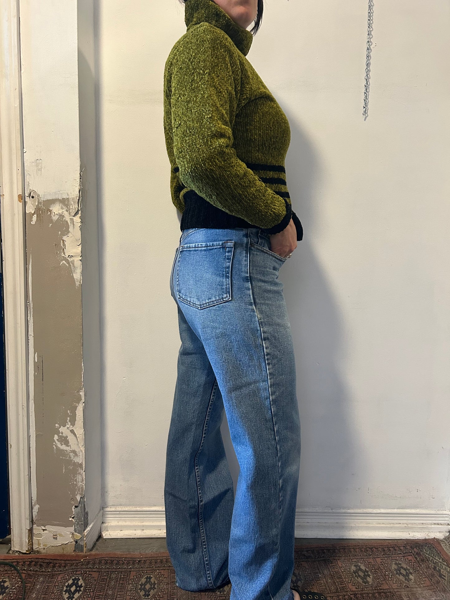 90’s Vintage Faded Blue Straight Leg Long Jeans / 34 Waist