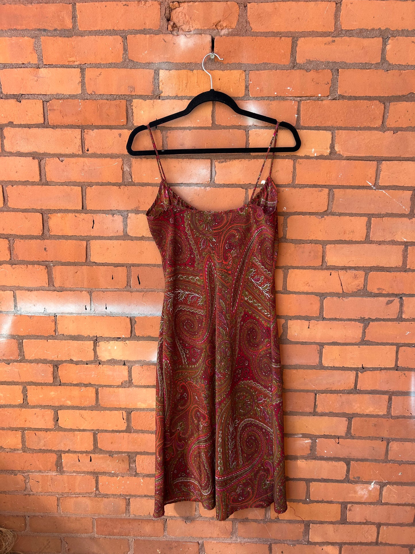 90’s Vintage Red Paisley Tie Chest Midi Dress / Size M