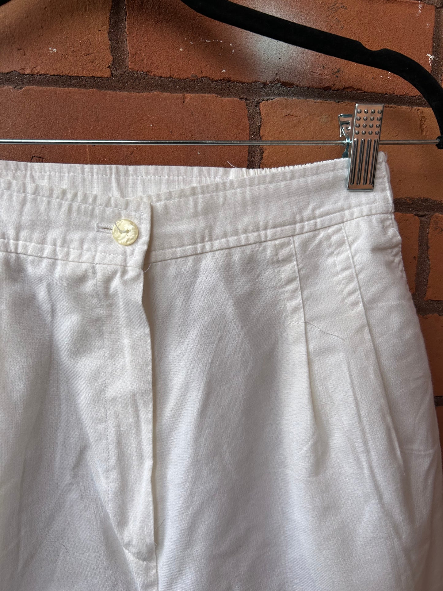 90’s Vintage White Cotton High Waist Shorts / 26 - 28 Waist