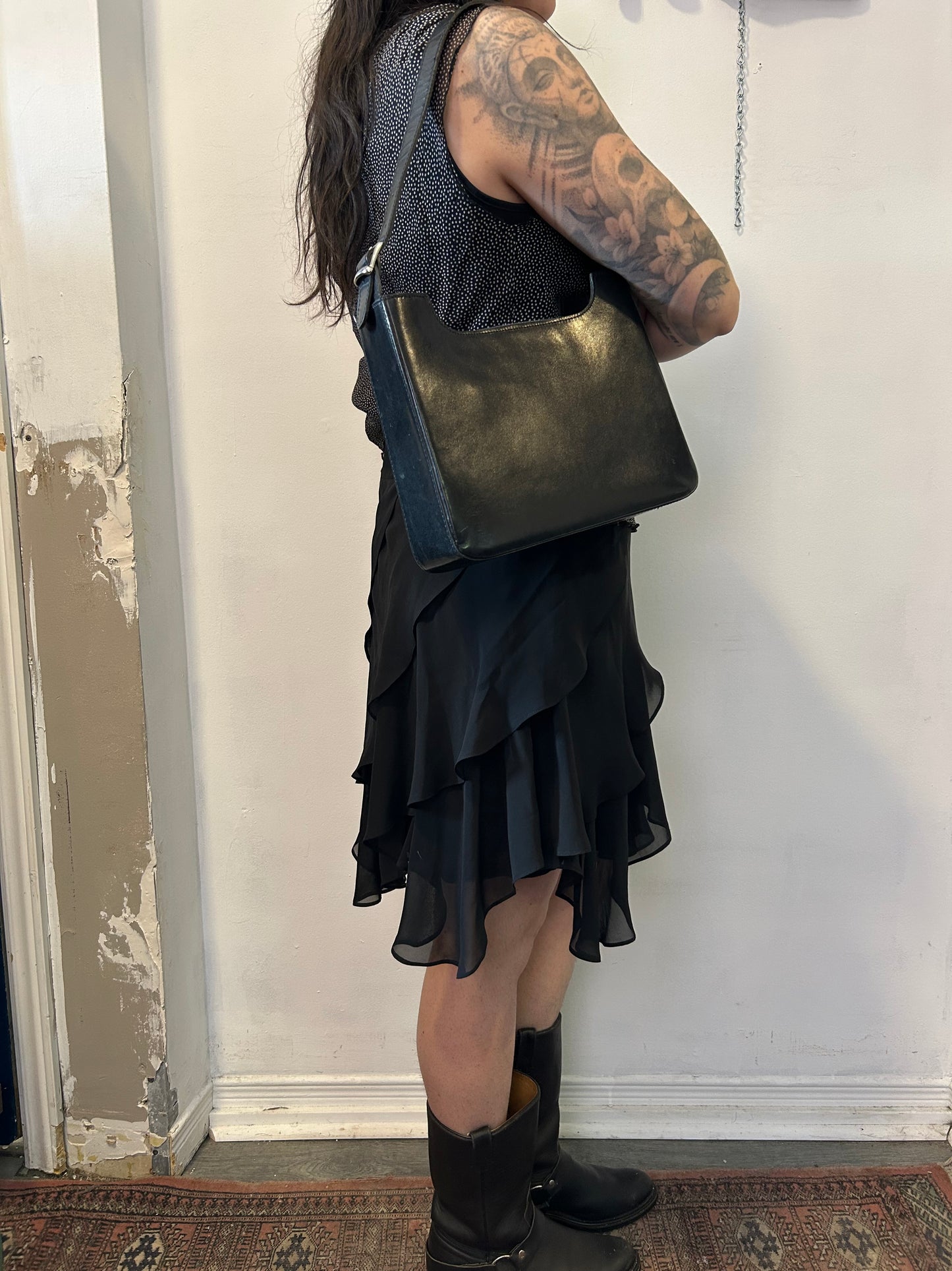 90’s Vintage Black Leather Structured Shoulder Purse