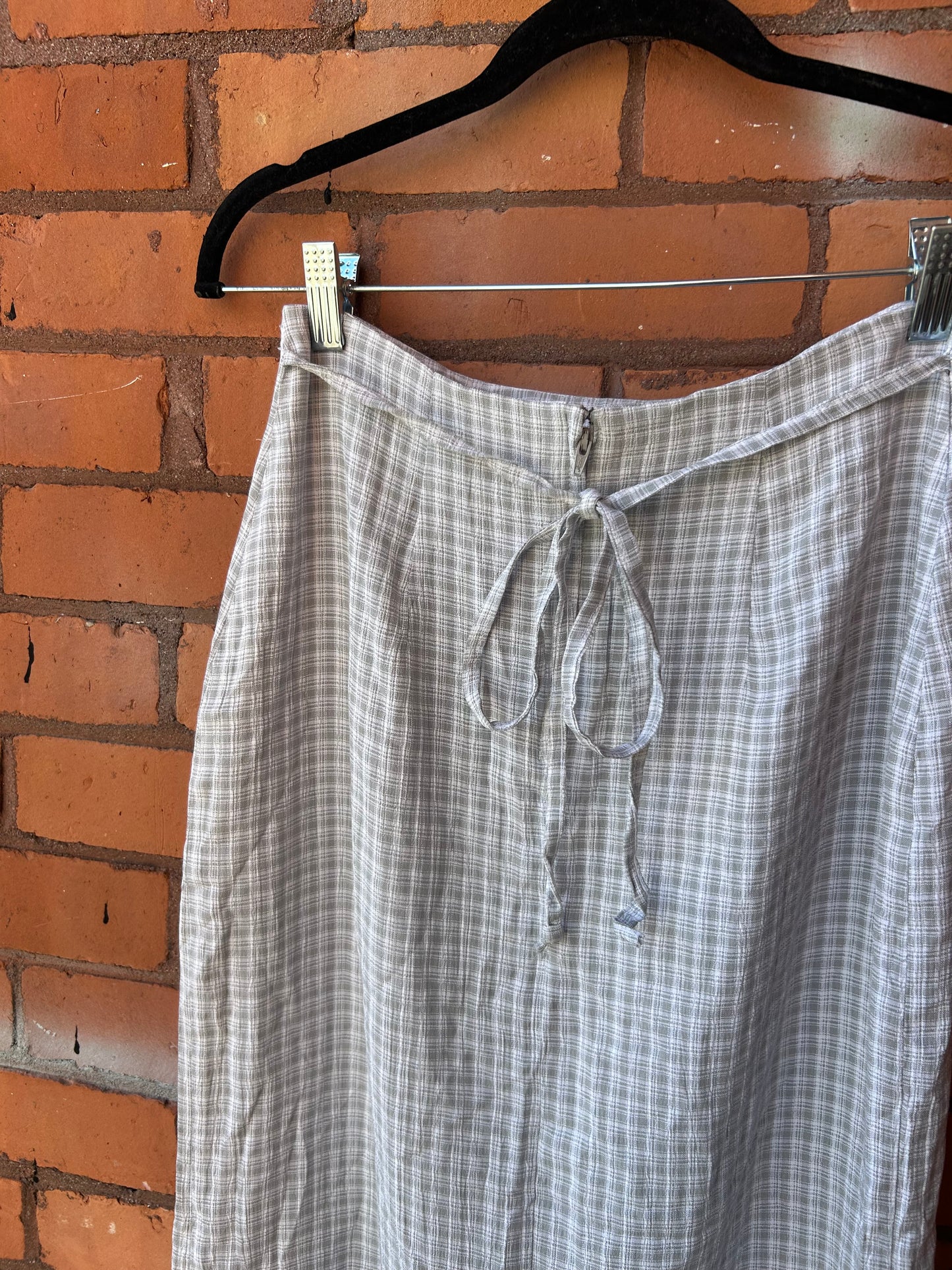 90’s Vintage Grey & White Plaid Maxi Skirt / 26 Waist