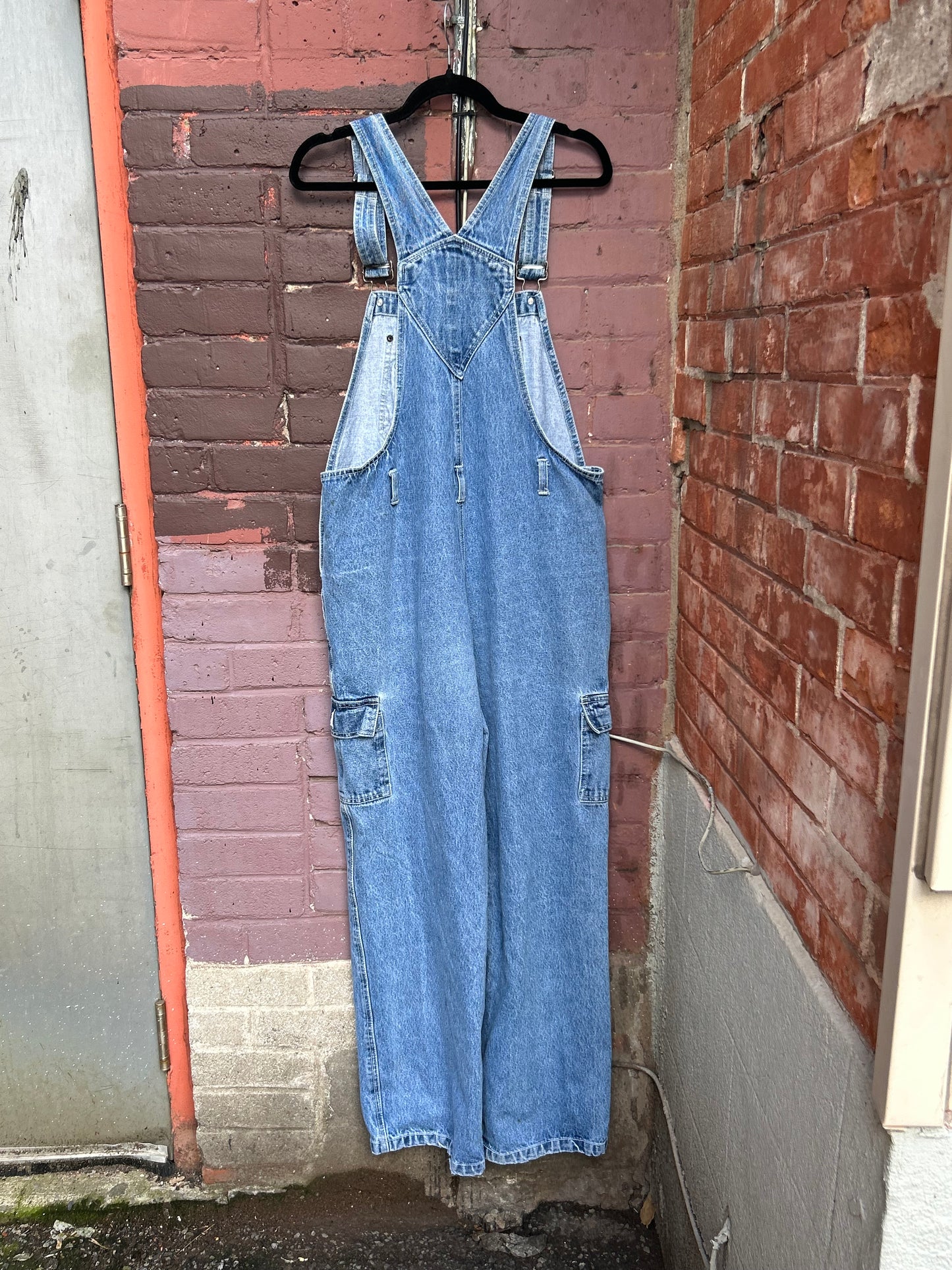 90’s Vintage Light Wash Denim Cargo Overalls / 36 Waist