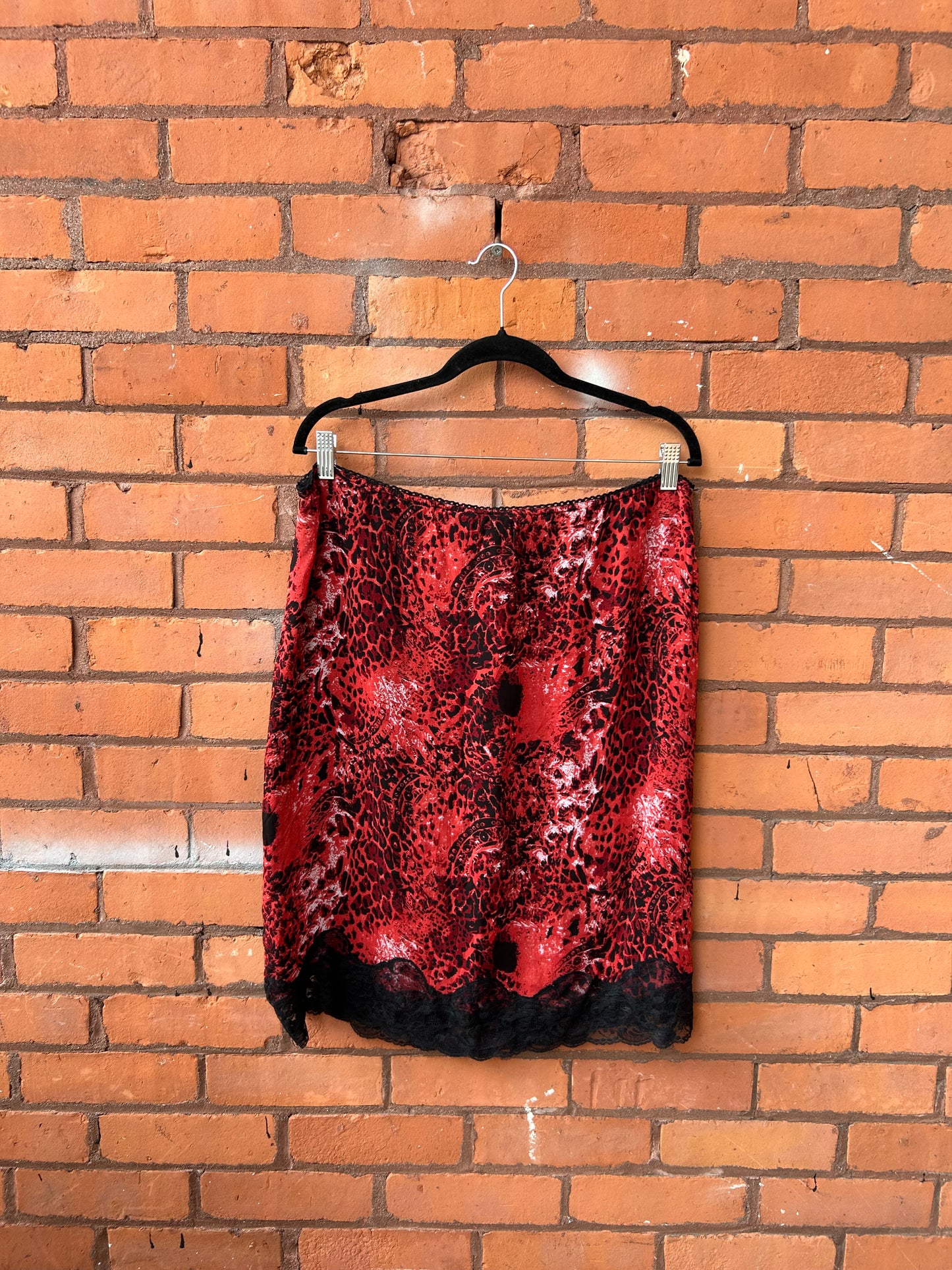 Y2K Vintage Red Leopard Lace Trim Midi Skirt / 34-38 Waist