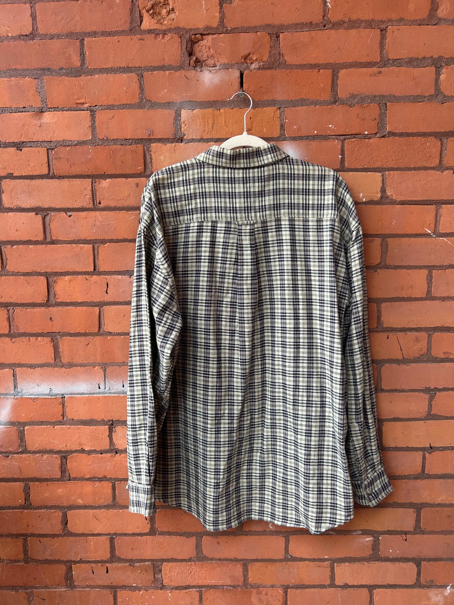 90’s Vintage White & Navy Plaid Flannel Button Down Shirt / Size XXL