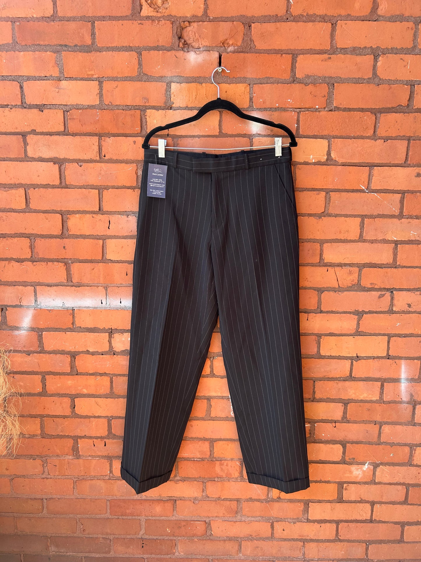 90’s Vintage Black & White Pinstripe Trousers / 32 Waist