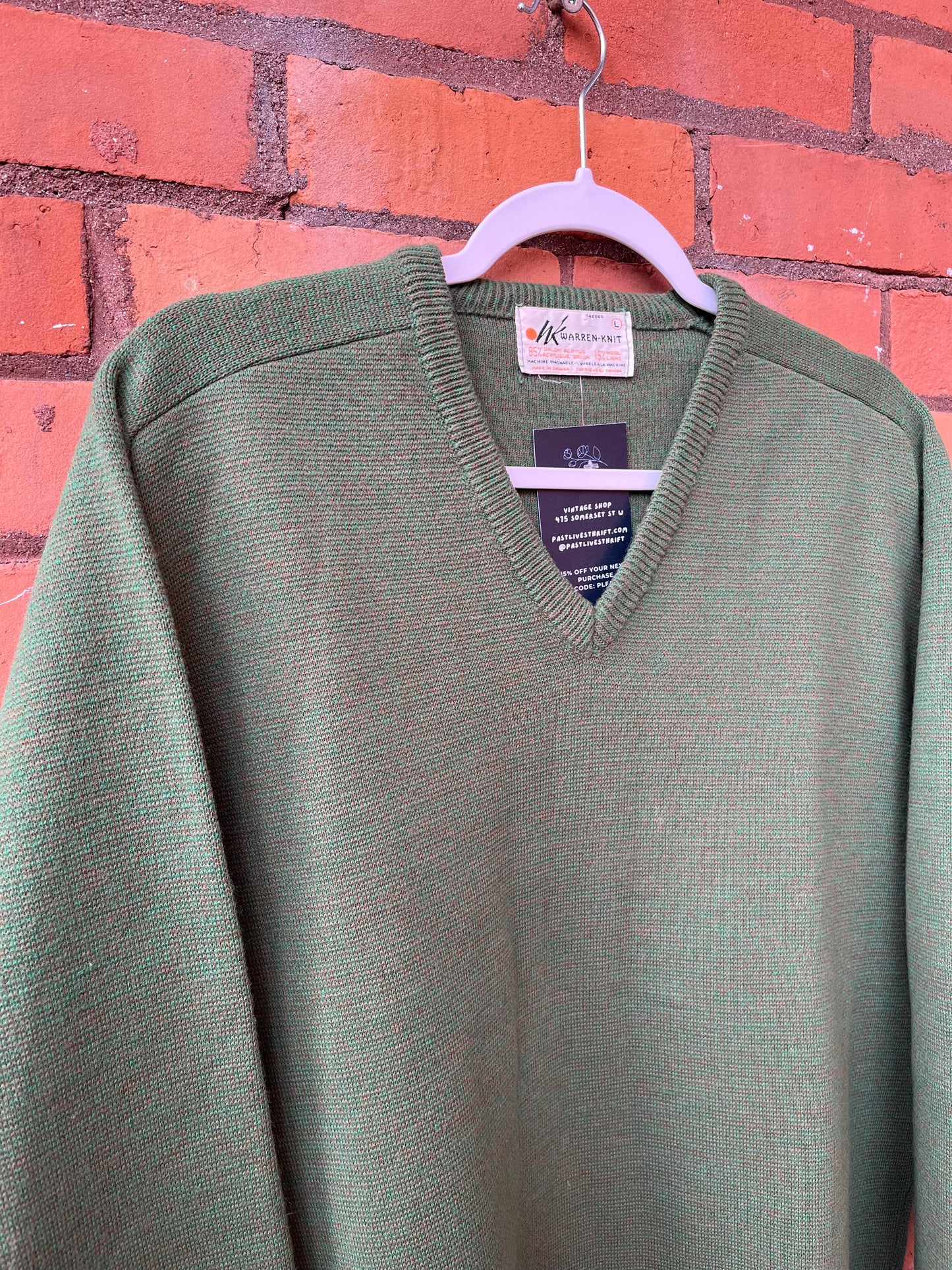 80’s Vintage Green Vneck Sweater / Size L