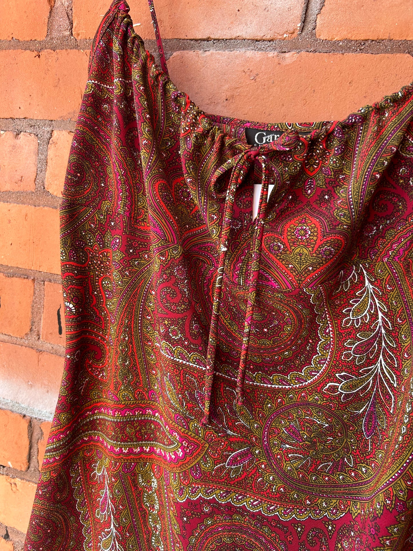 90’s Vintage Red Paisley Tie Chest Midi Dress / Size M