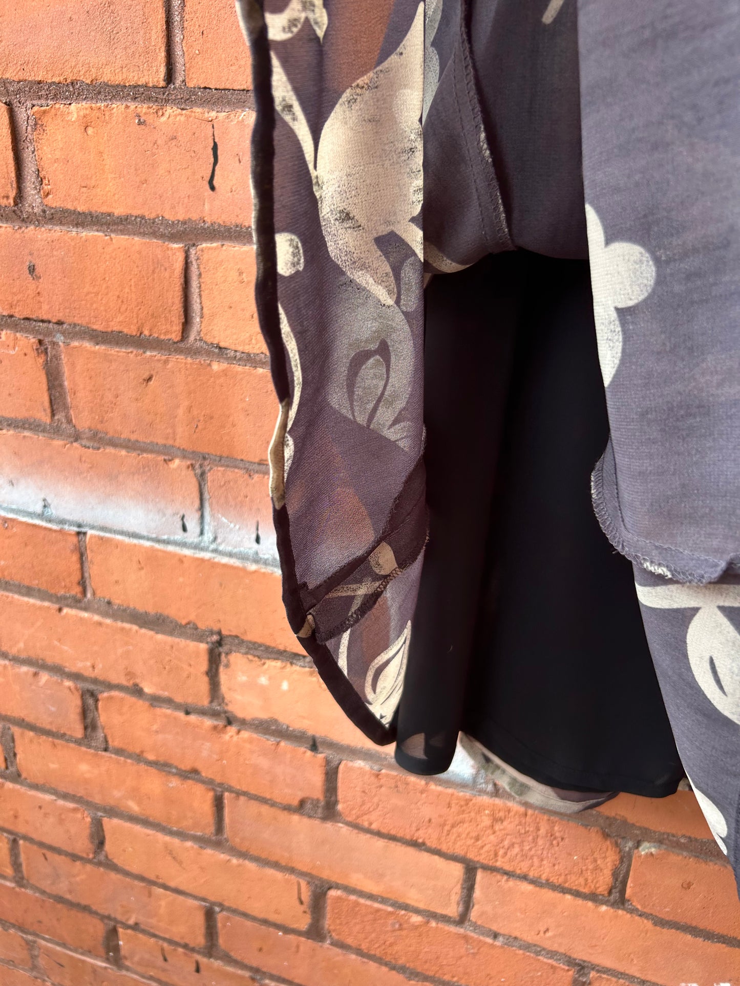 90’s Vintage Grey Floral High Waist Flowy Skirt / 27 Waist