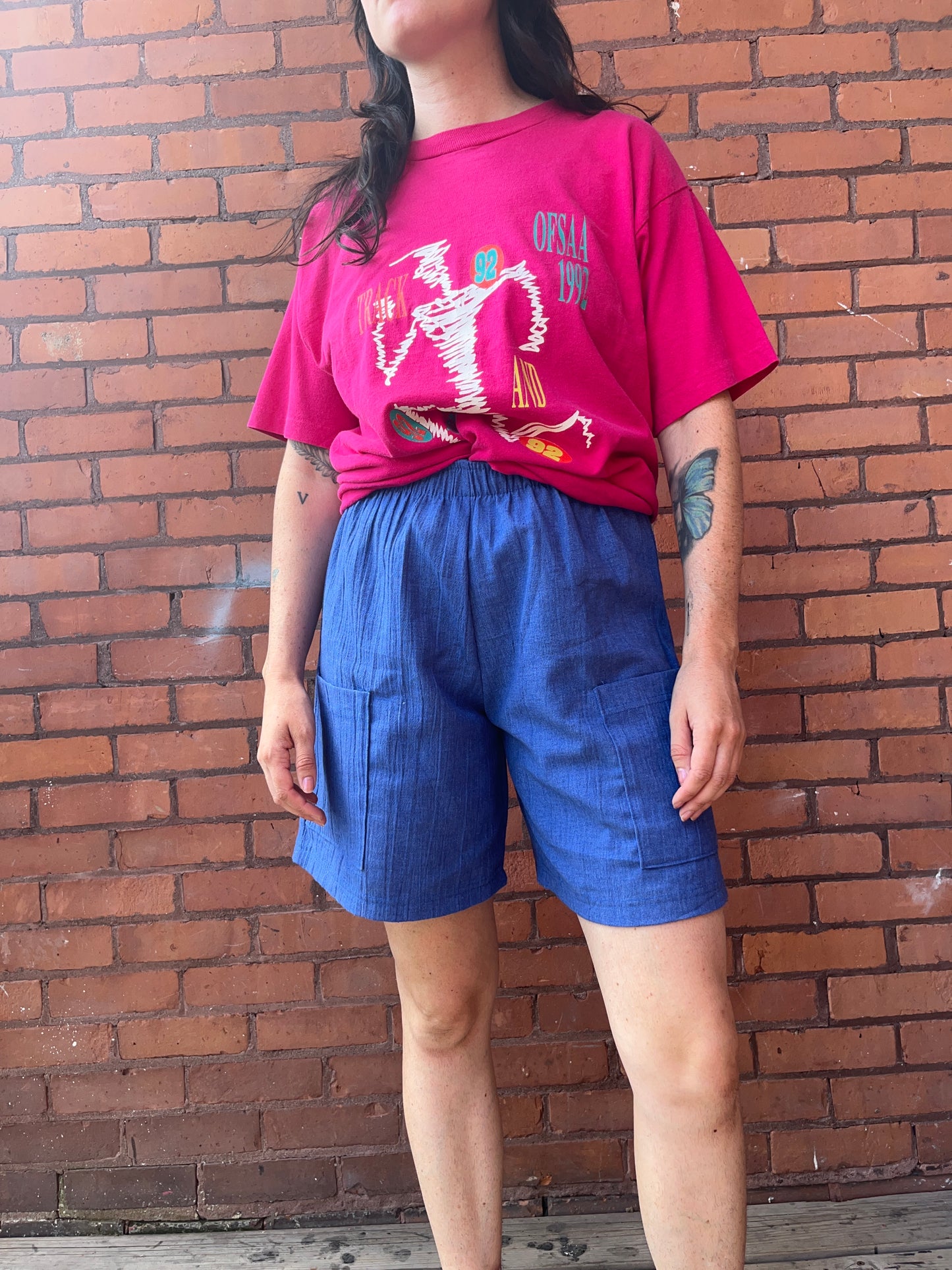 1992 Vintage Fuchsia Pink Track & Field Tee / Size L