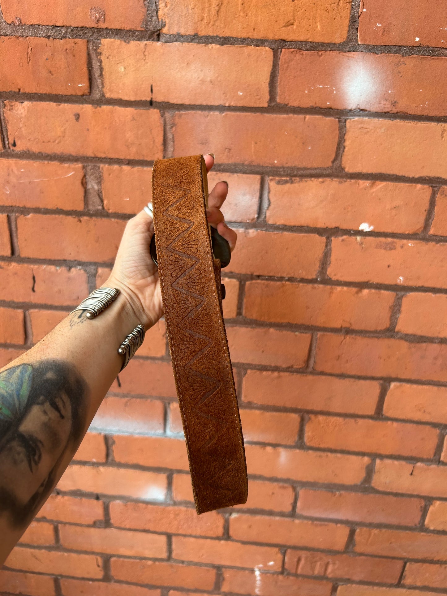 90’s Vintage Brown Suede Western Belt / 24-27 Waist