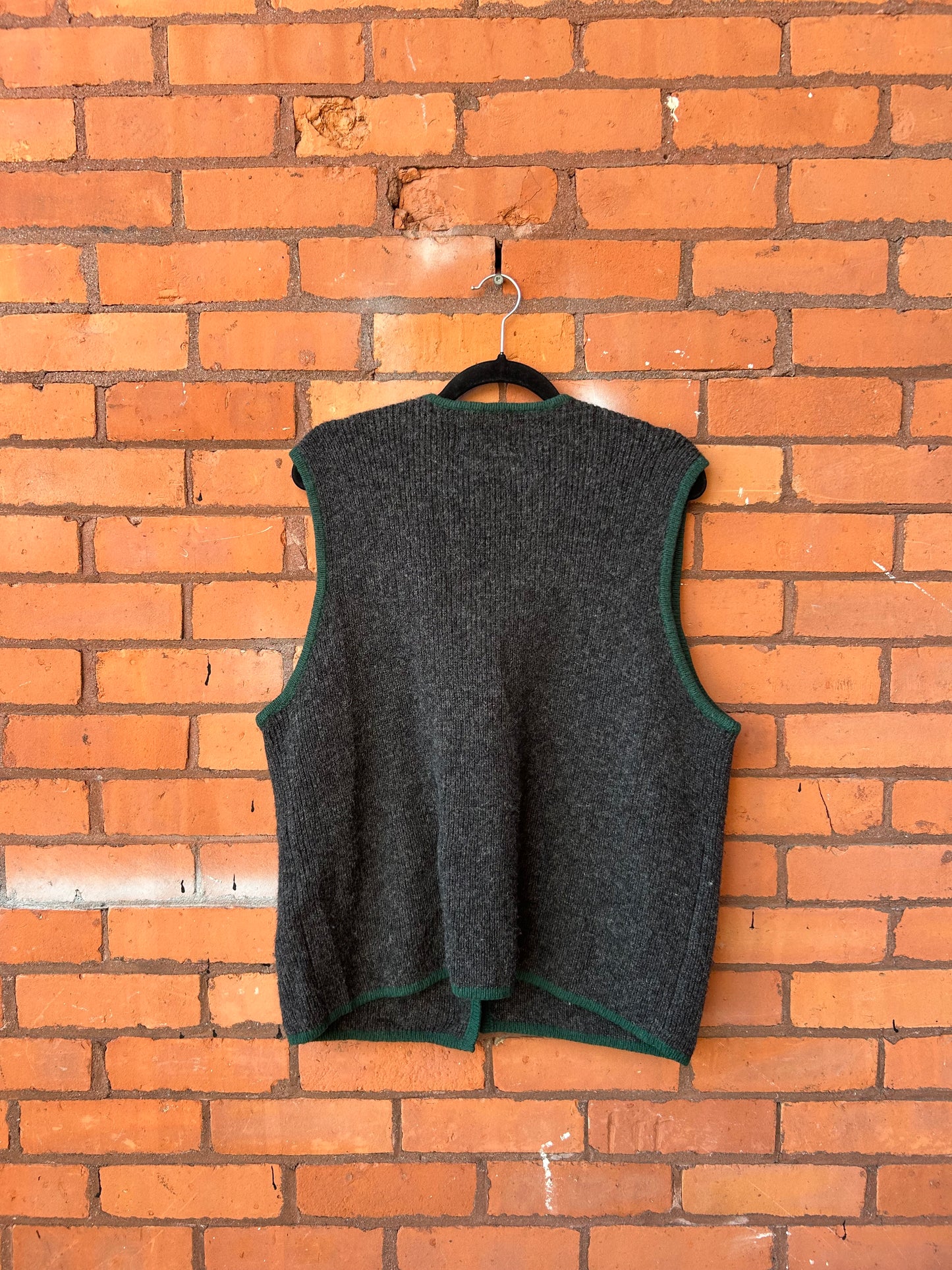 90’s Vintage Grey Wool Flower & Heart Sweater Vest / Size L