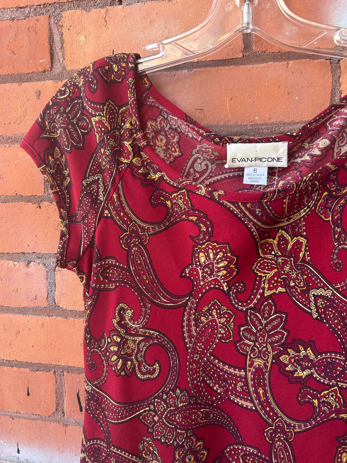 90’s Vintage Red Paisley T-shirt Midi Dress / Size 6-8