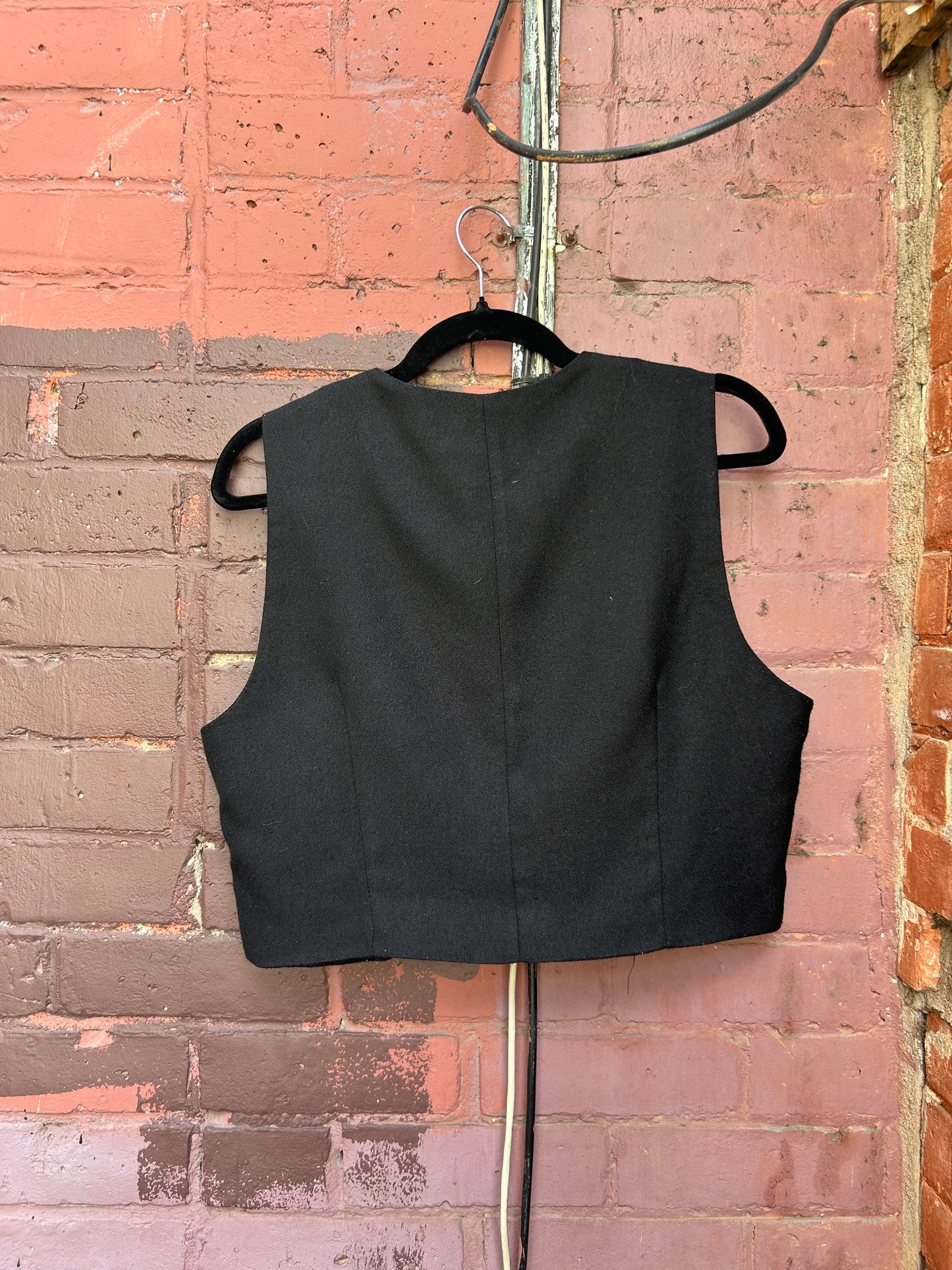 90’s Vintage Black Embroidered Cropped Vest / Size M