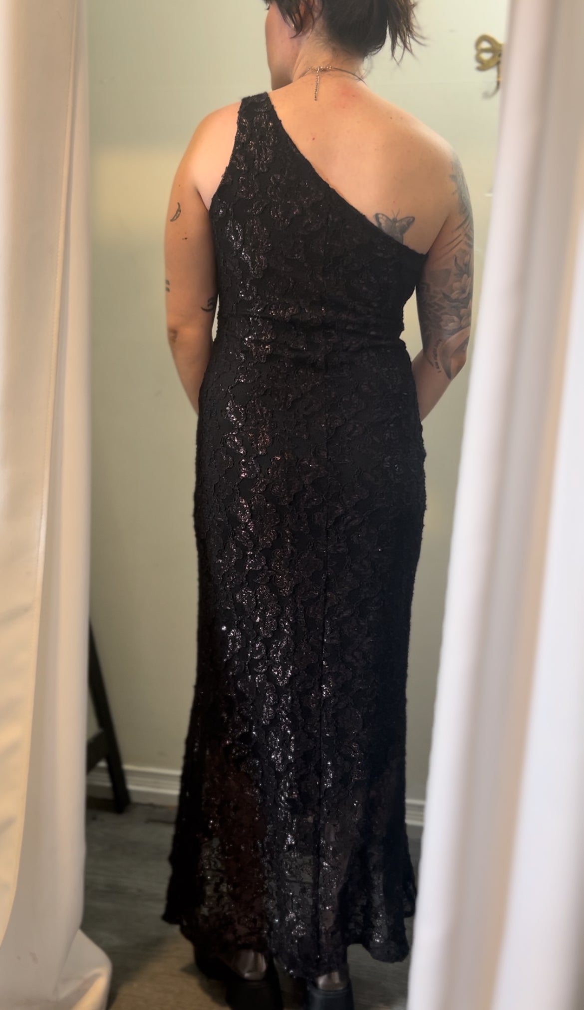 90’s Vintage Black Metallic Lace One Shoulder Dress / Size 10-12