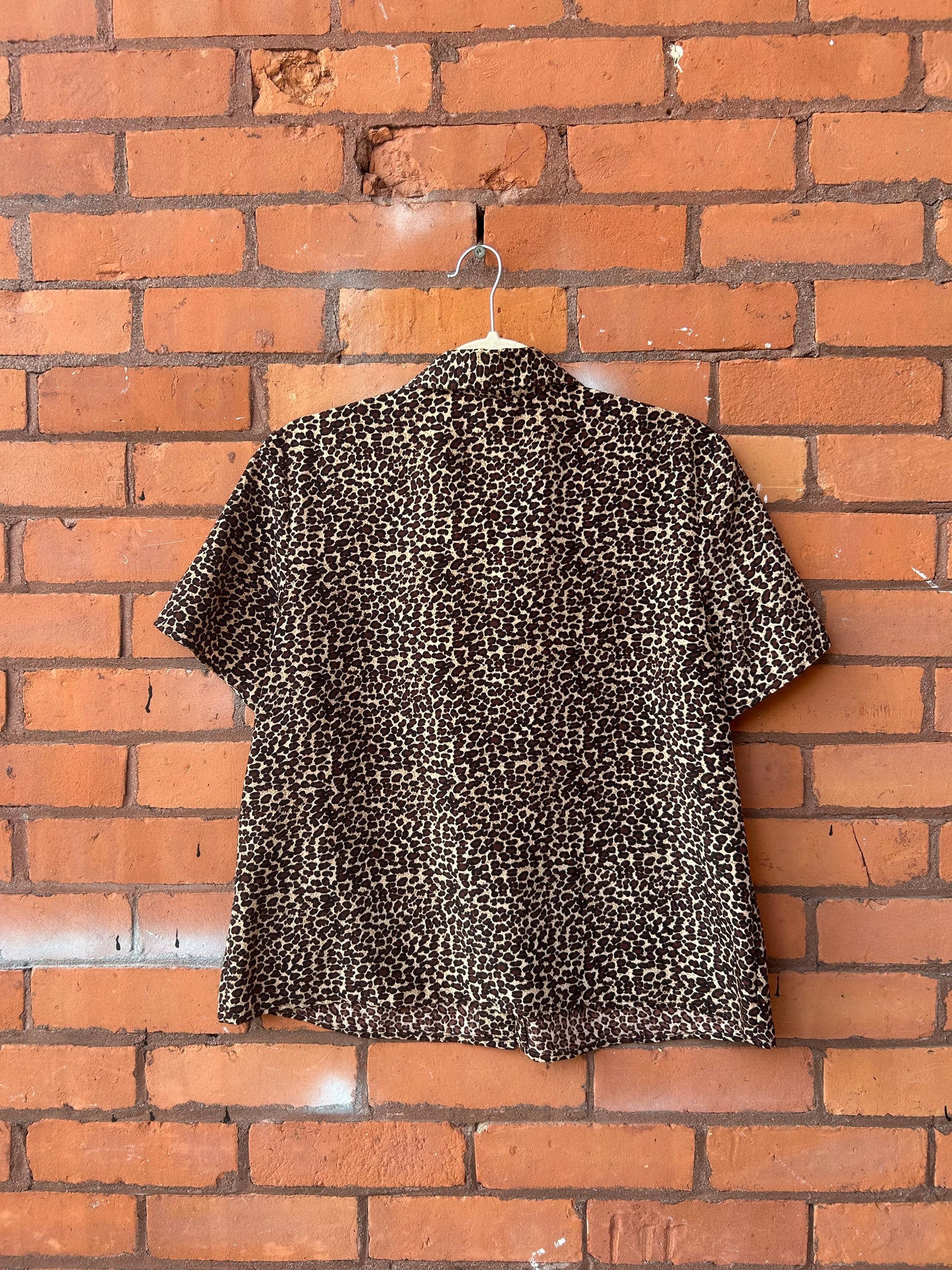 90’s Vintage Leopard Print Short Sleeve Blouse / Size M