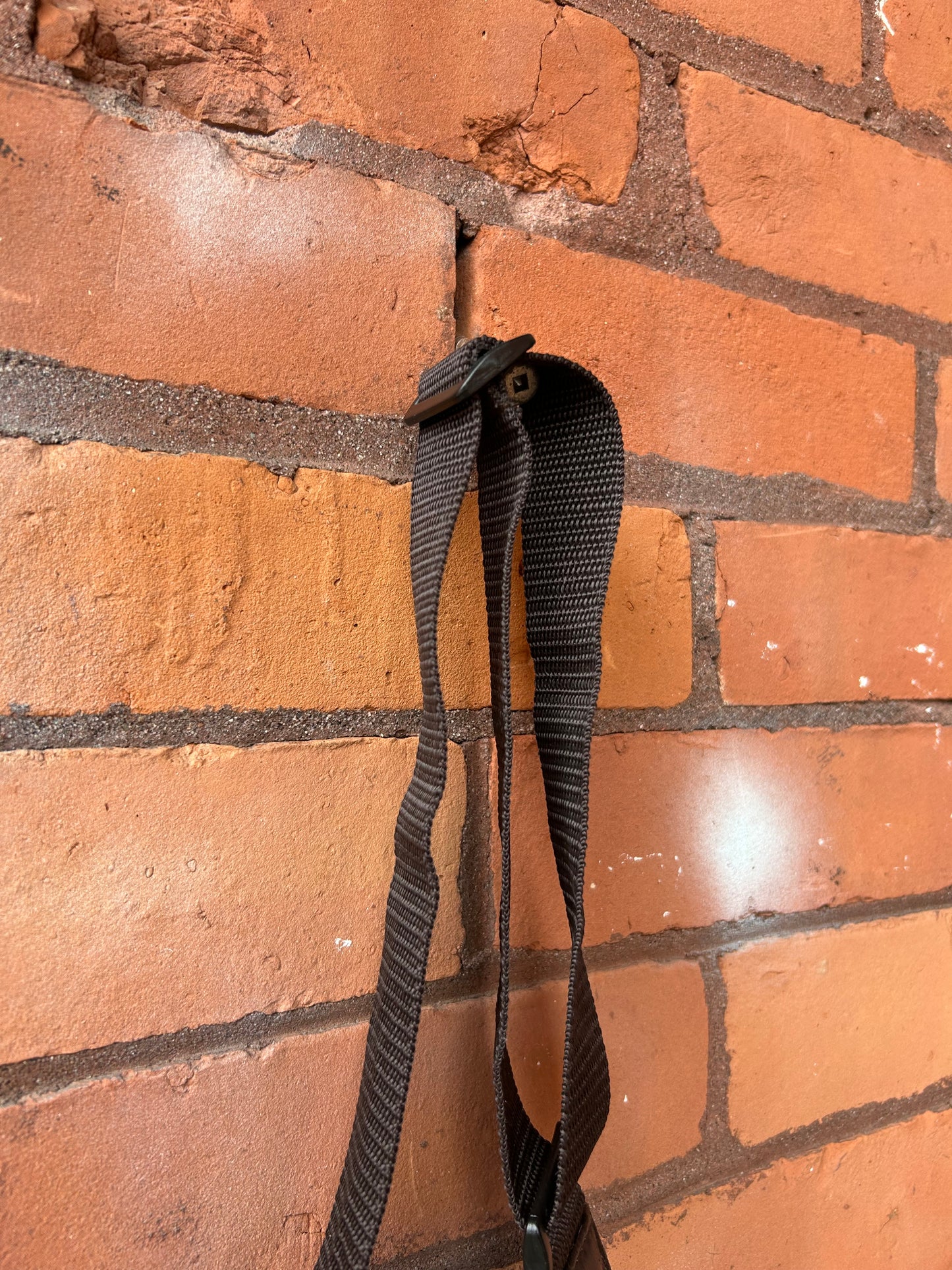 90’s Vintage Brown Leather Crossbody Bag