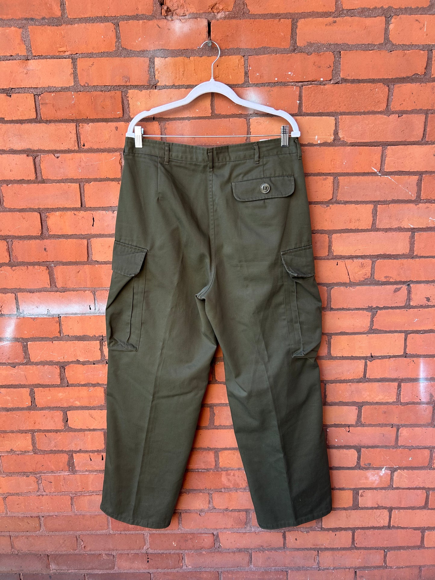80’s Vintage Green Cotton Military Cargo Pants / 34 Waist
