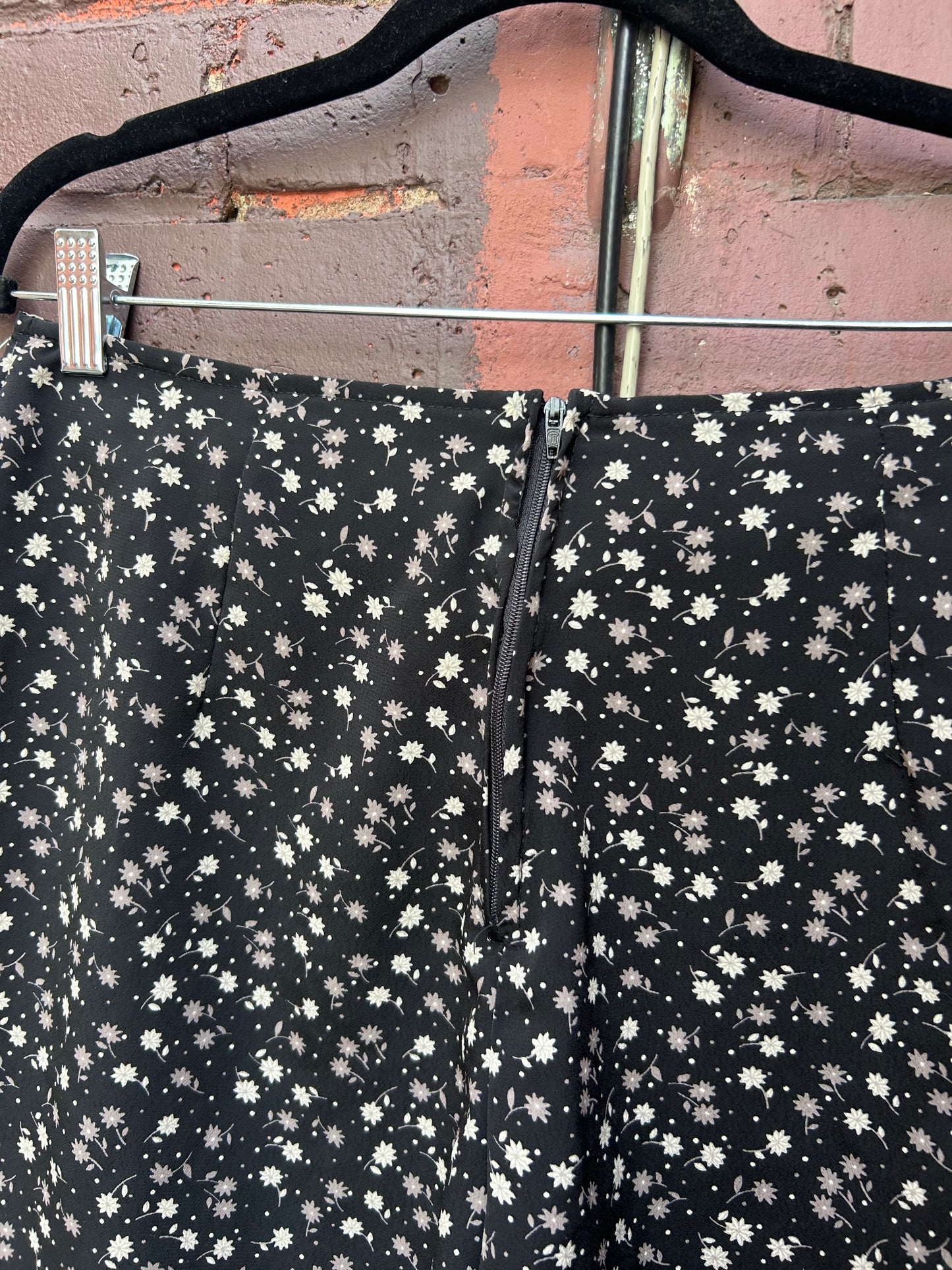 90's Vintage Black & Neutral Floral Wrap Skort / 32 Waist