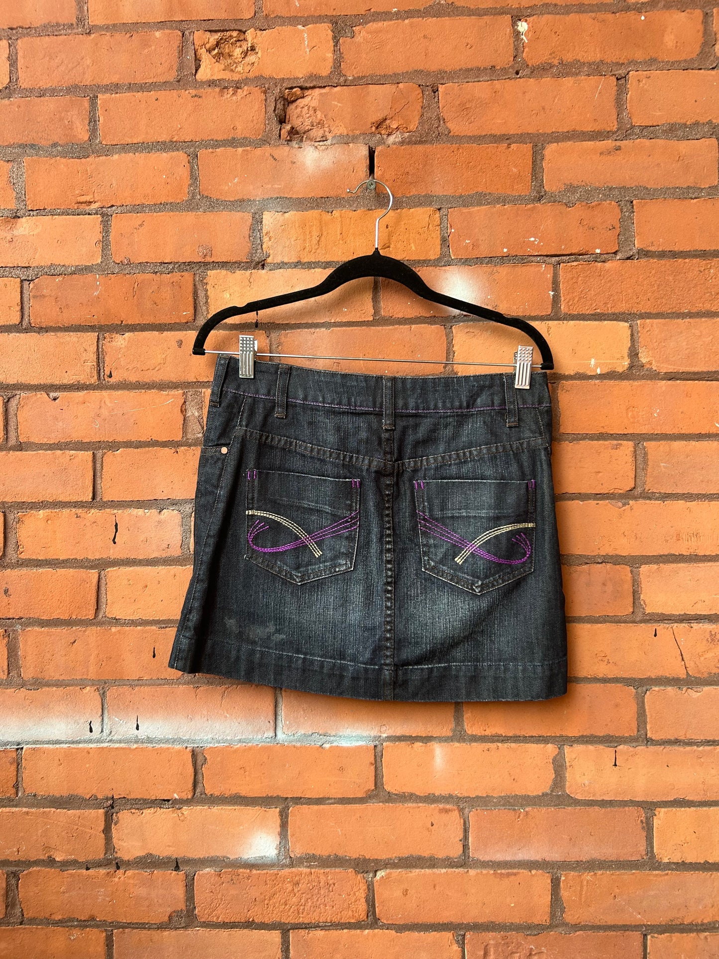 Y2K Vintage Dark Denim Mini Skirt / 30 Waist