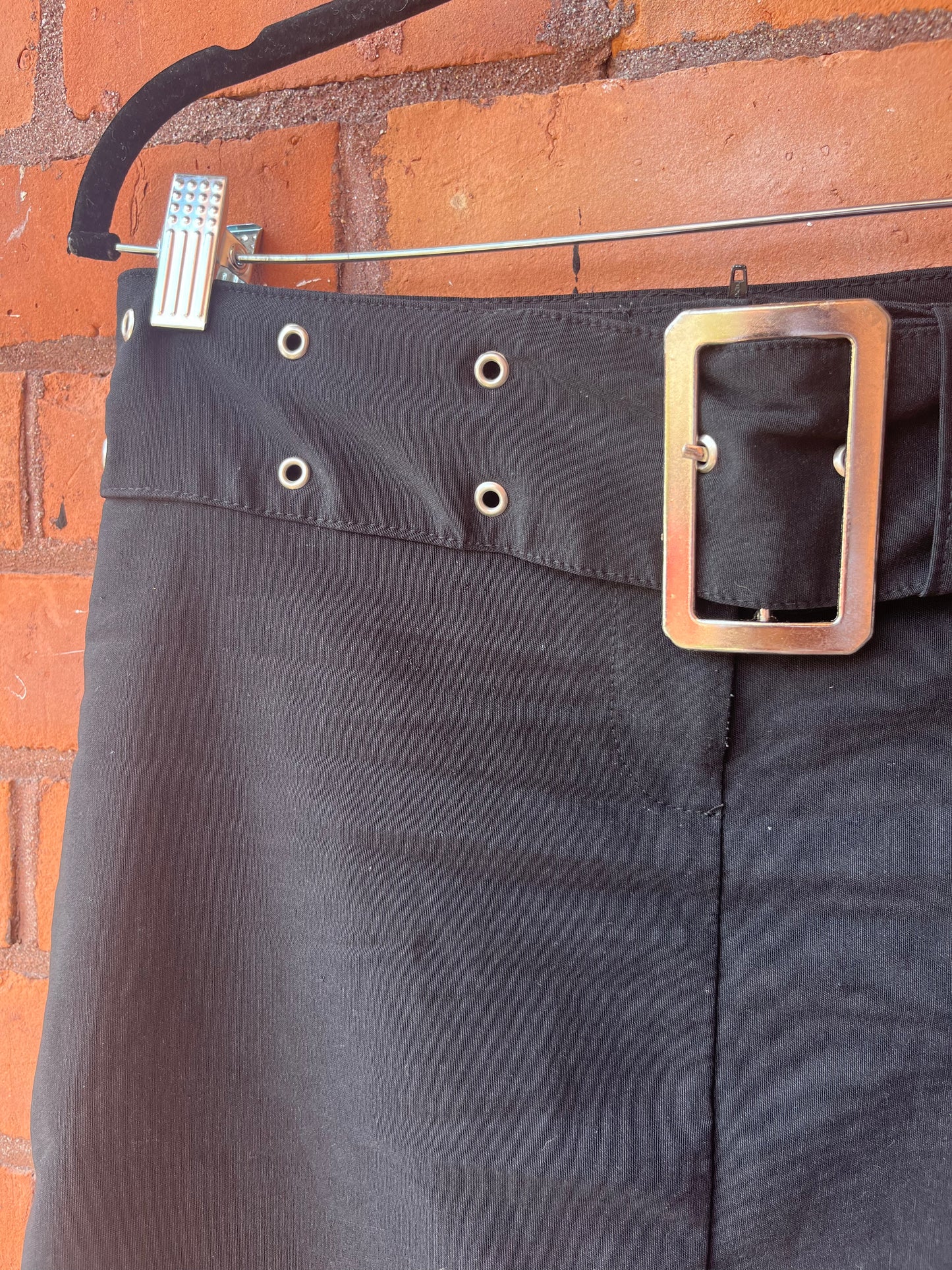 Y2K Vintage Black Grommet Belt Mini Skirt / 32 Waist
