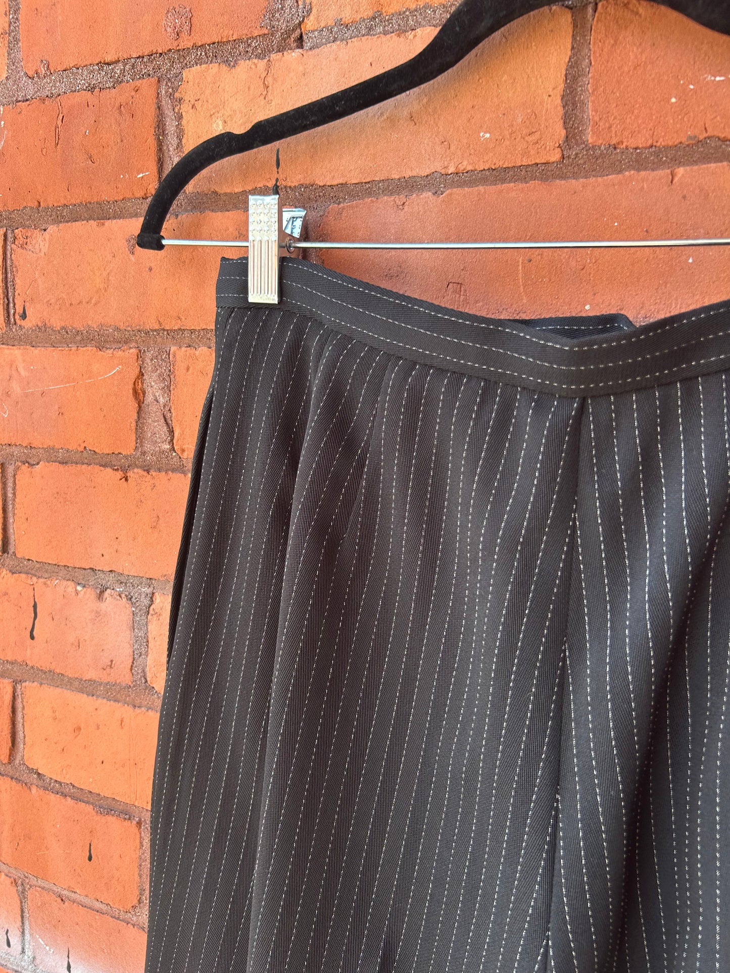 90’s Vintage Black Pinstripe Pleated Trousers / 28 Waist