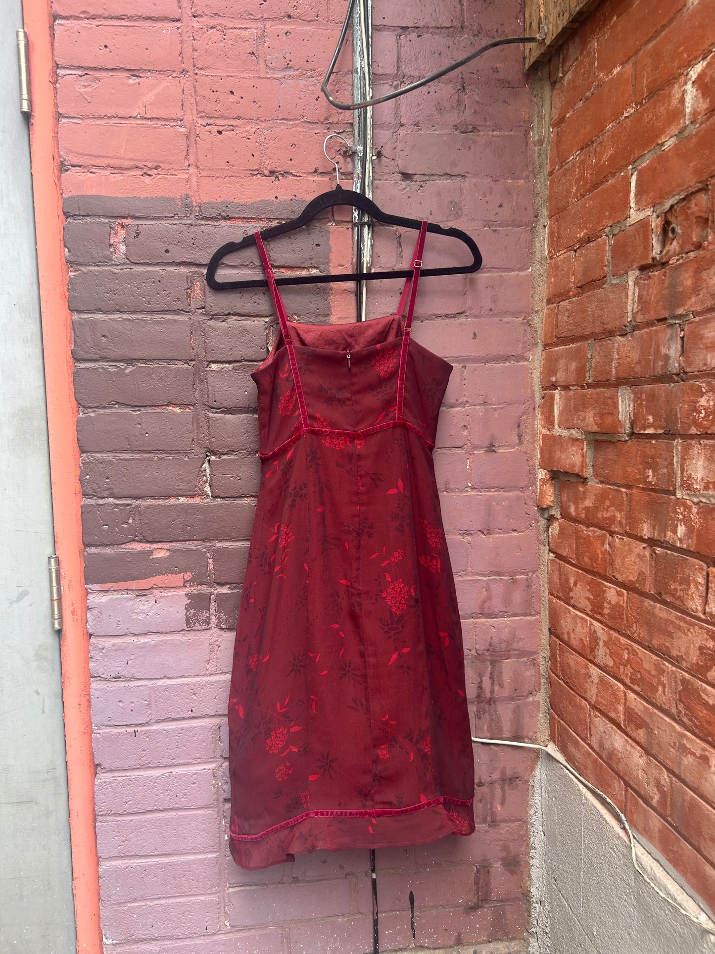 90’s Vintage Romantic Burgundy Midi Dress / Size 2
