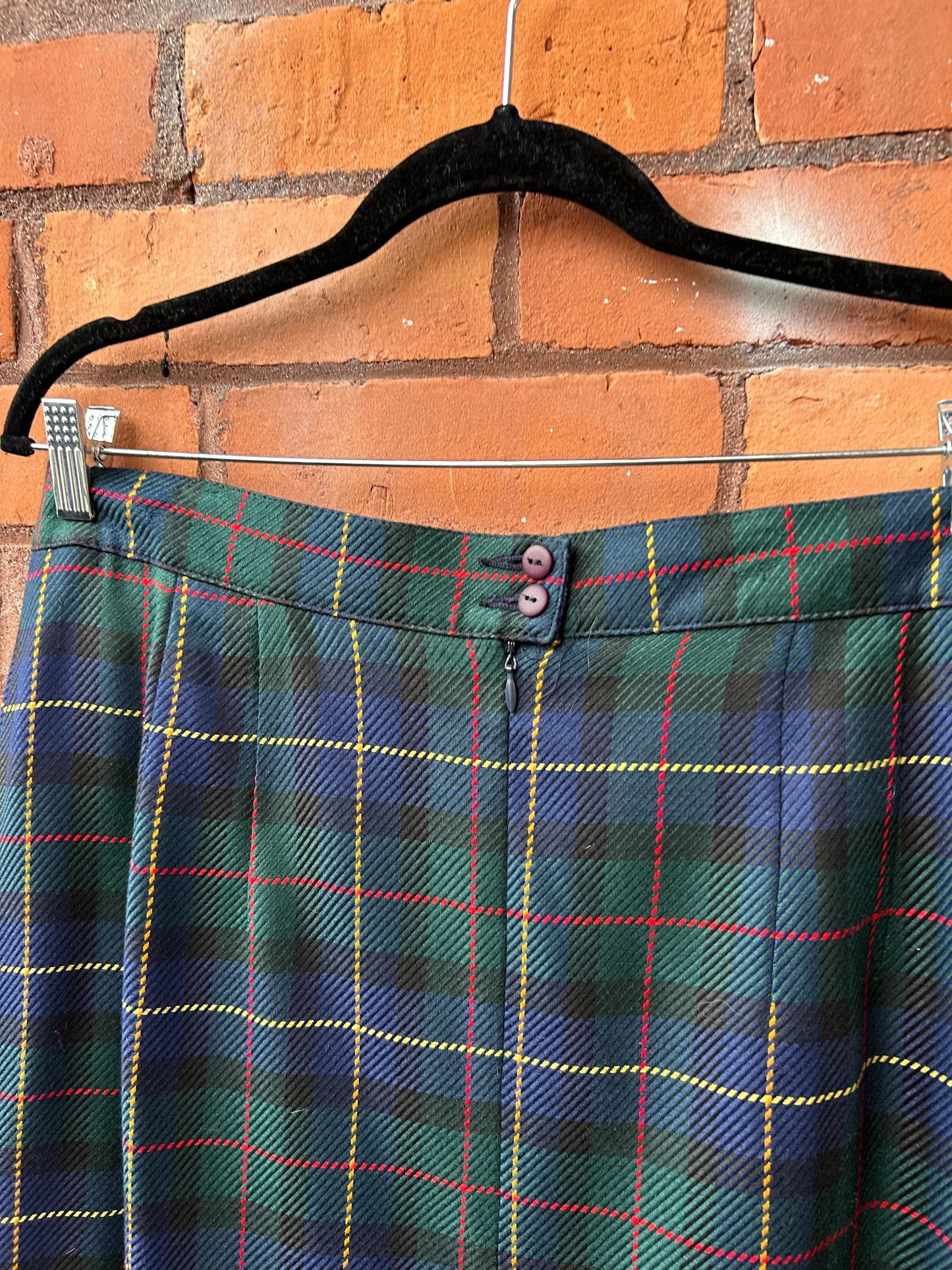 90’s Vintage Green & Navy Plaid Wrap Skirt / 34 Waist
